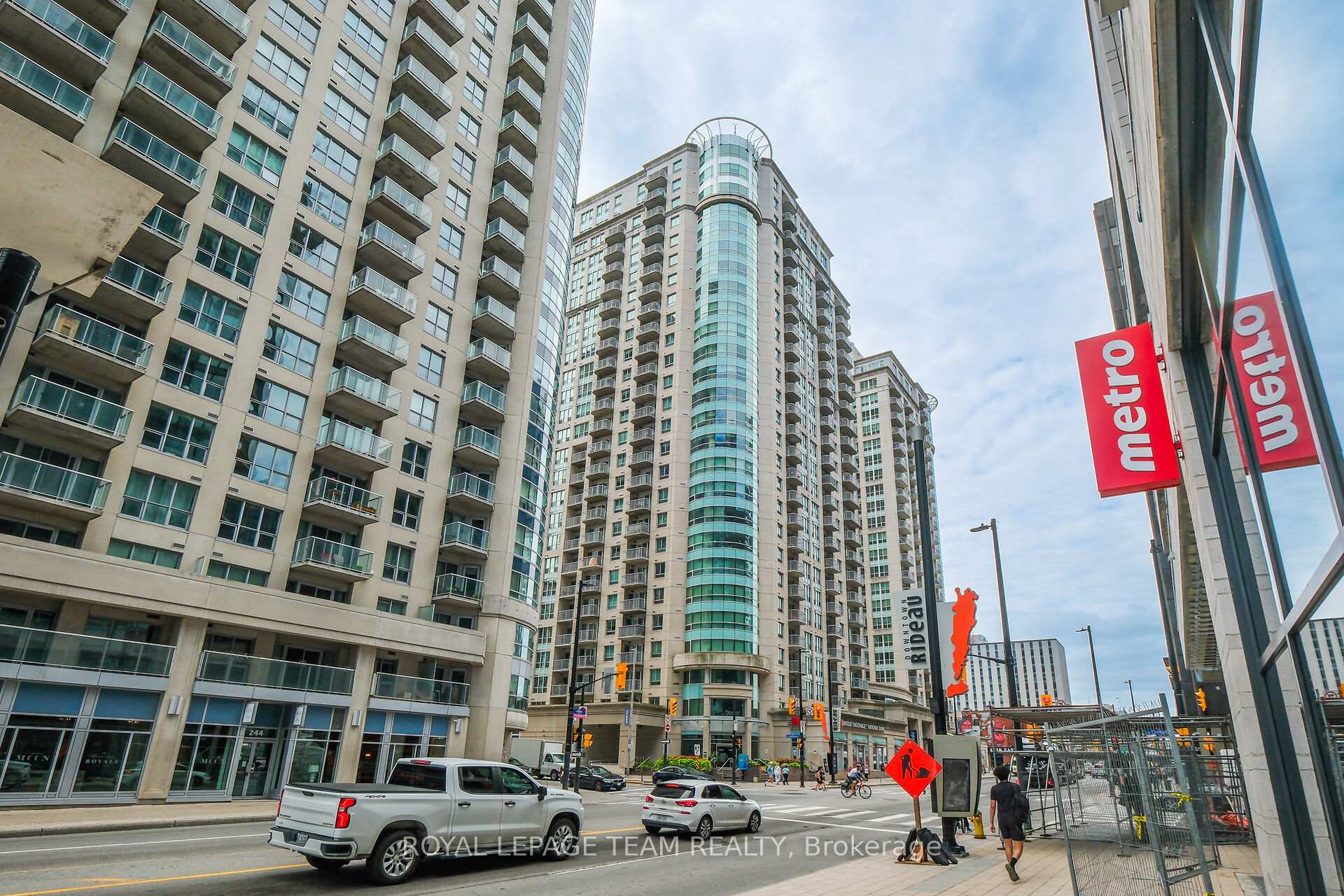 1904A - 234 RIDEAU Street Ottawa Ontario Canada Sold residential   Royal LePage Performance Realty, Brokerage *