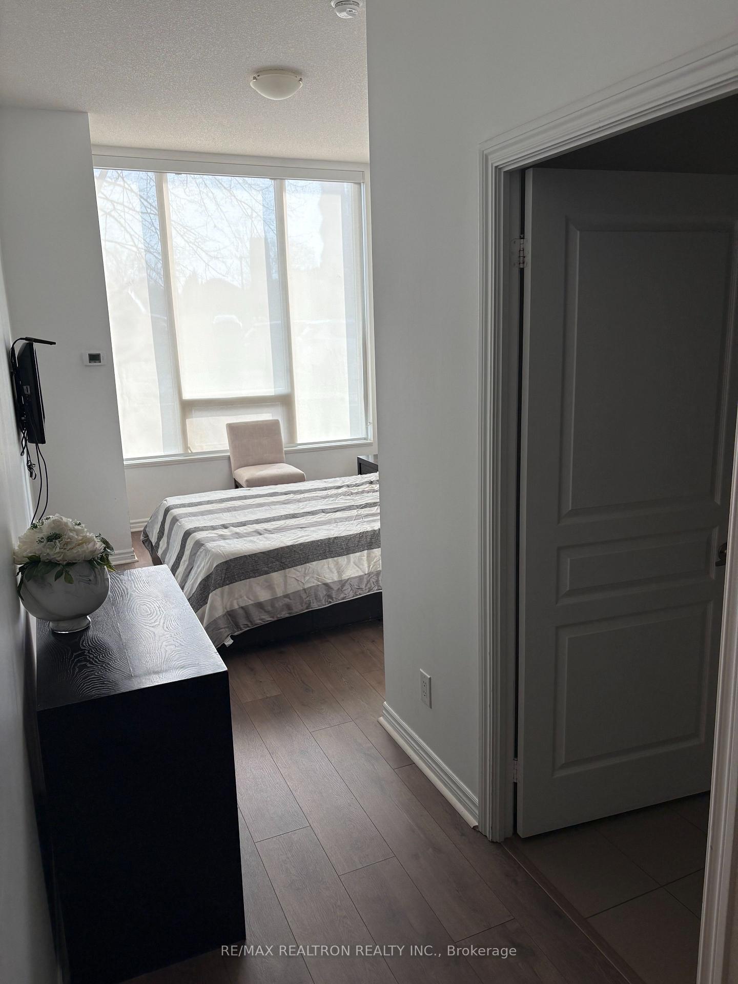 1710 - 3525 Kariya Drive Mississauga Ontario Canada Rent residential Teresa Vu RE/MAX Realtron Realty, Inc. Brokerage*