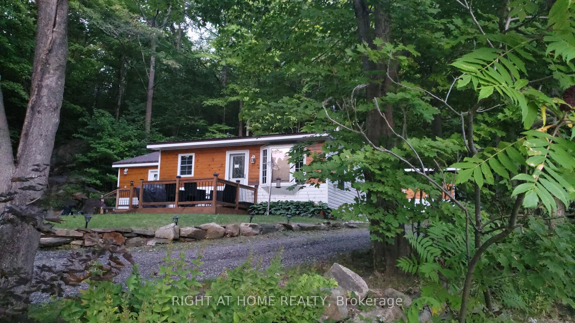 16366 Hwy 35 Algonquin Highlands Ontario Canada Sale residential Cecilia Stroeder Right at Home Realty, Brokerage*