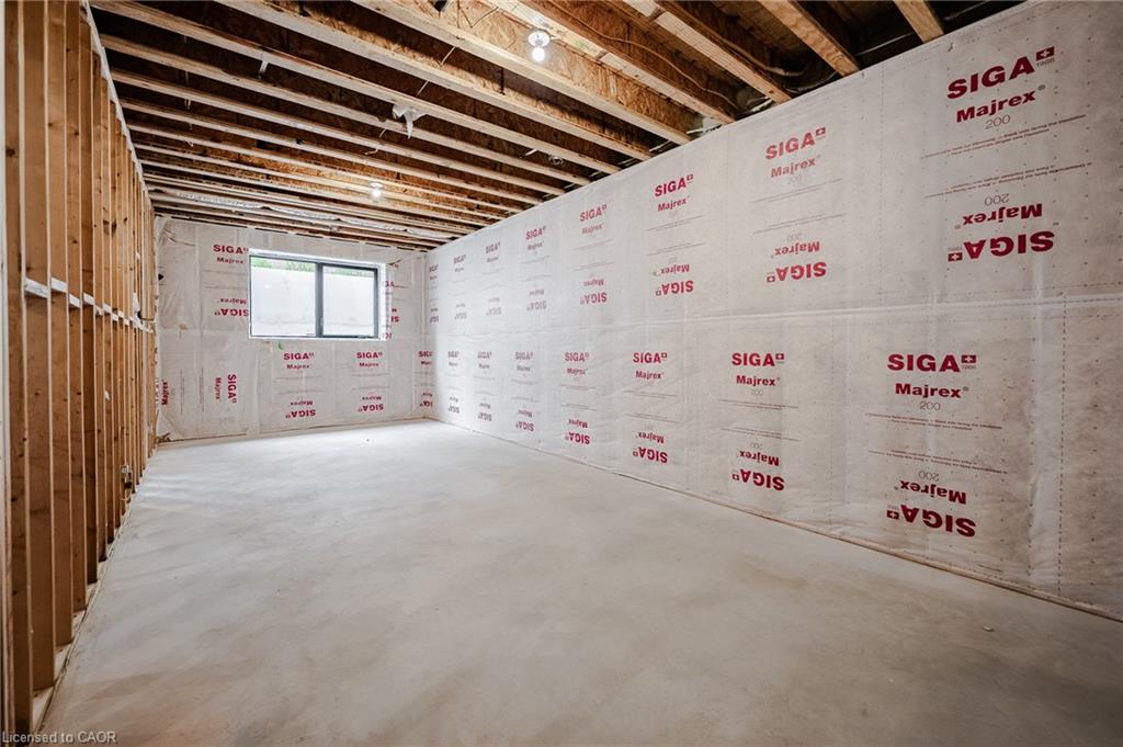 3 Bedroom Single Family Home/House's Image 40