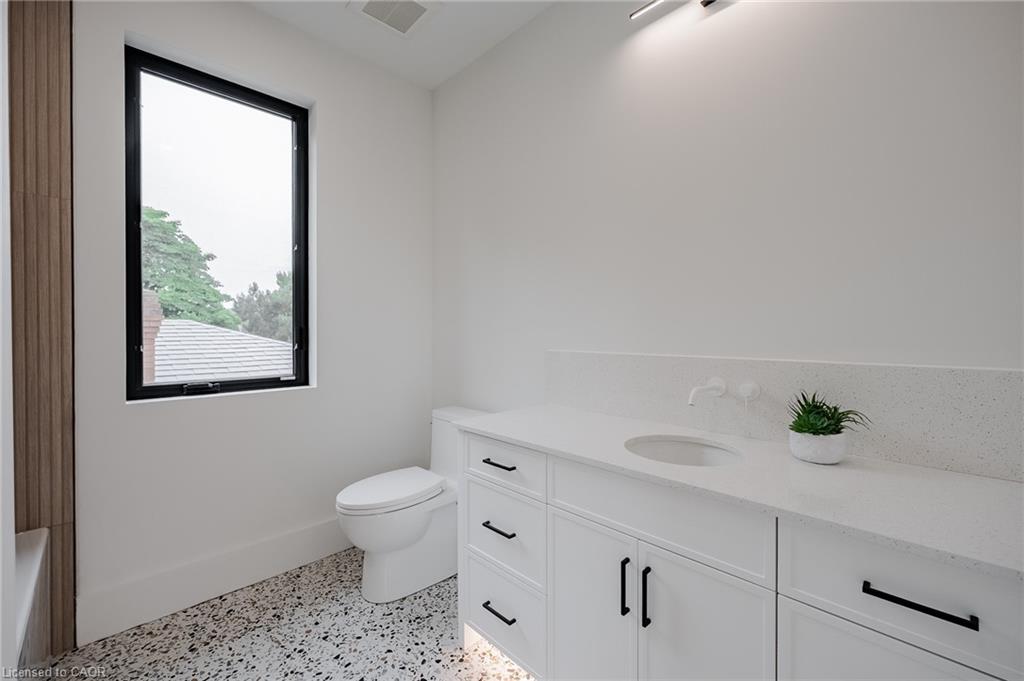 3 Bedroom Single Family Home/House's Image 31