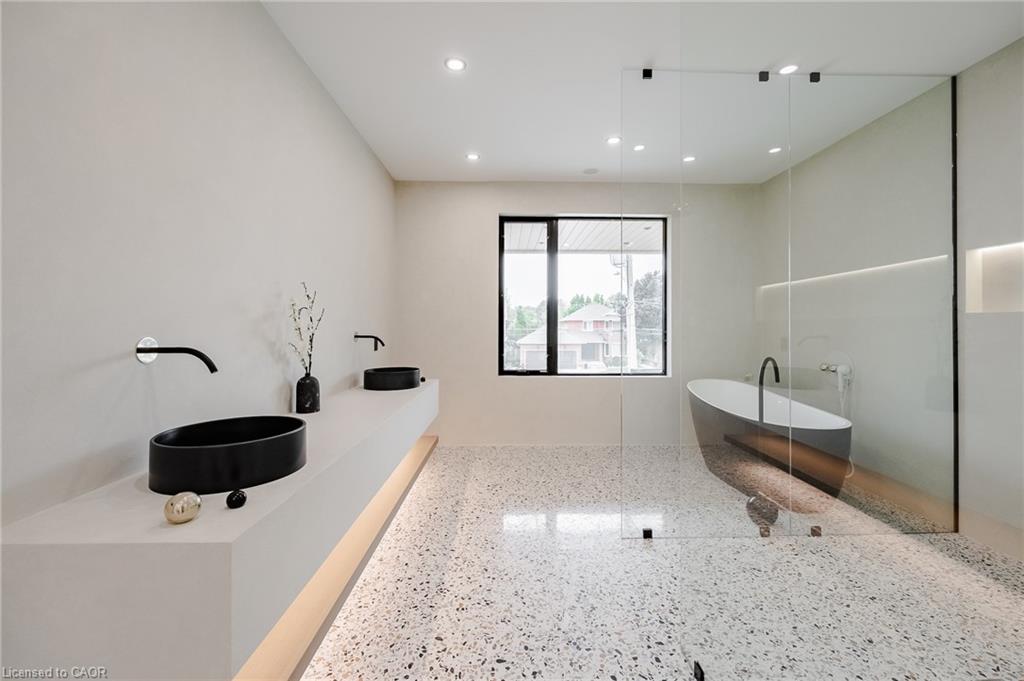 3 Bedroom Single Family Home/House's Image 24