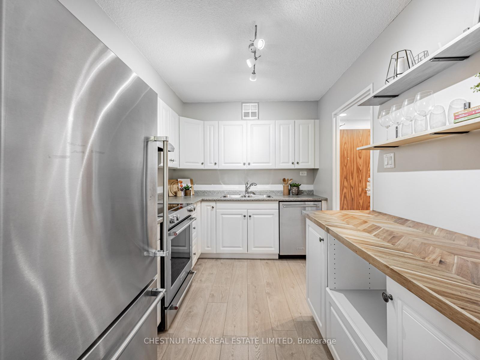 2 Bedroom Apartment/Flat's Image 6