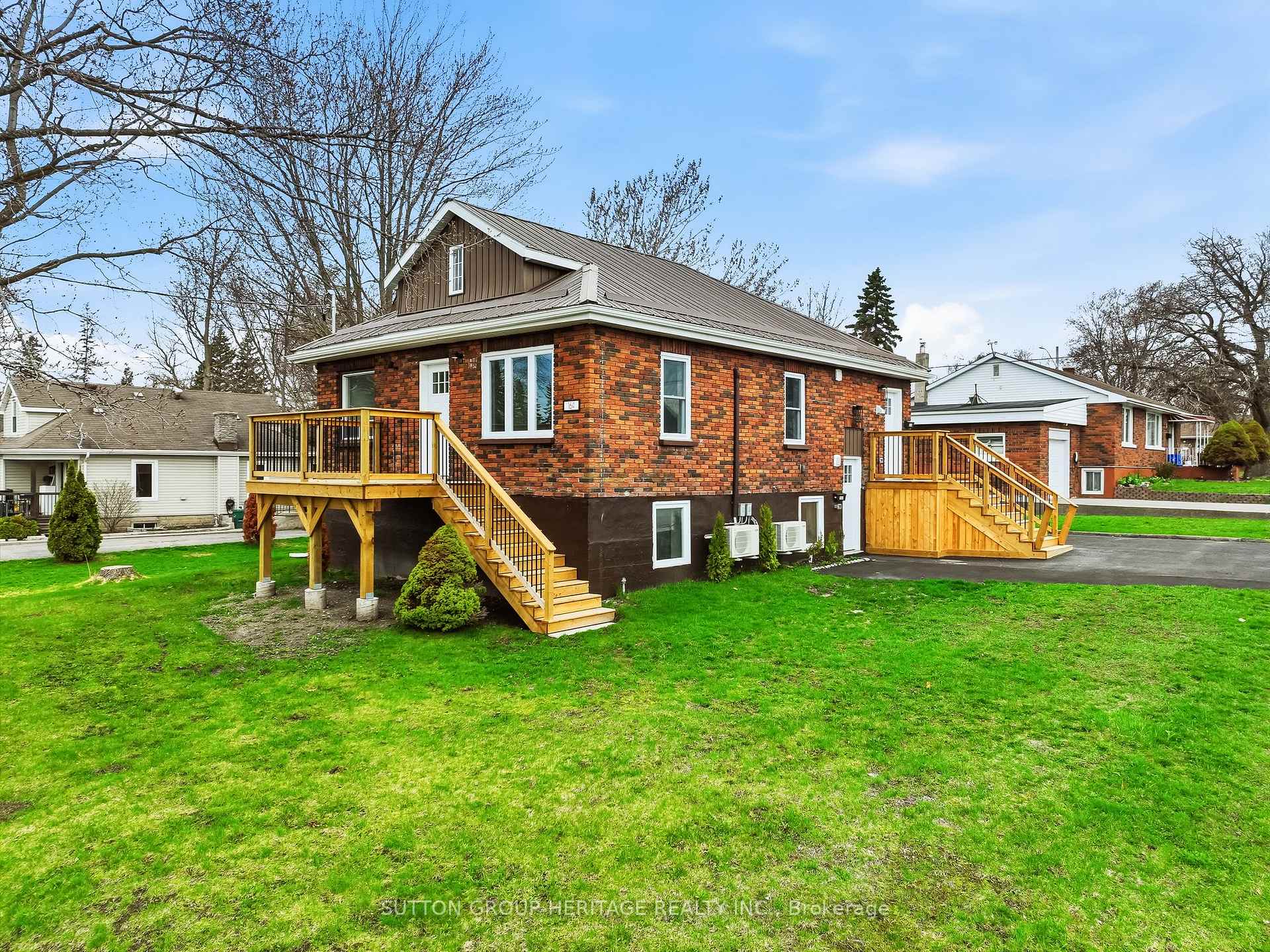 Upper - 164 Dixon Drive Quinte West Ontario Canada Rent residential Mounir  Saghie SUTTON GROUP-HERITAGE REALTY INC., Brokerage*