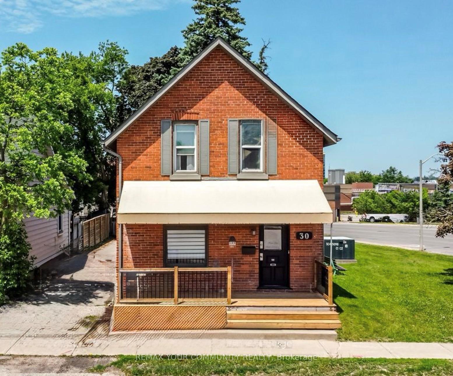 30 Tiffin Street Barrie Ontario Canada Sale residential John De Carvalho Re/Max Your Community Realty, Brokerage