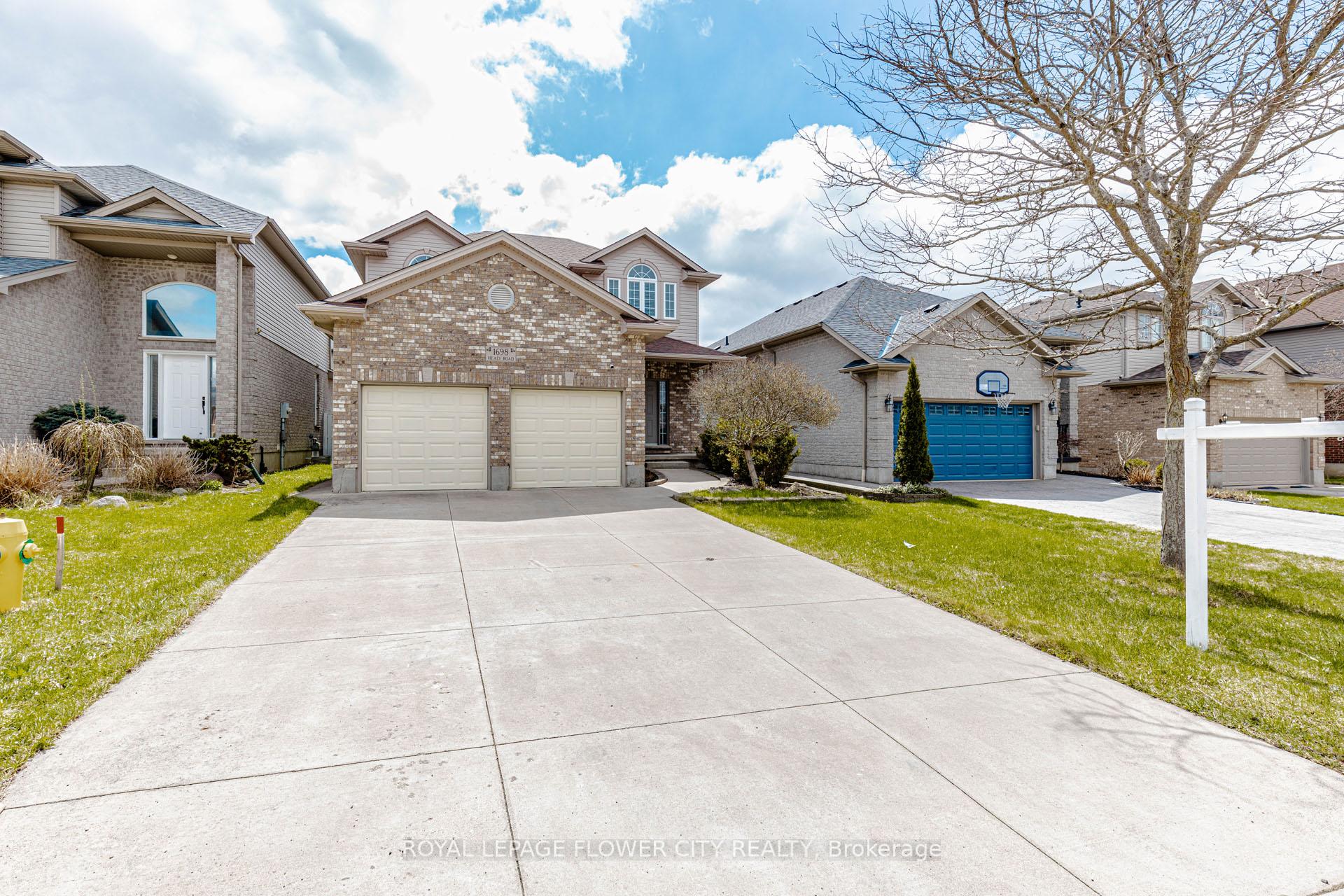 1698 Healy Road London North Ontario Canada Sale residential Bobby Dhillon Royal LePage Flower City Realty, Brokerage *