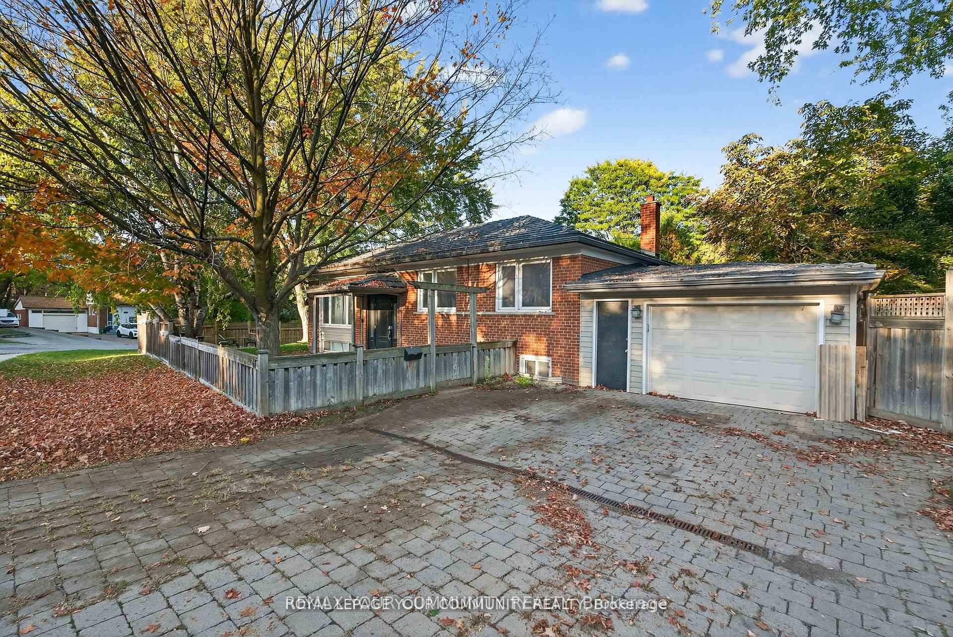 67 Monkswood Crescent Newmarket Ontario Canada Sale residential Example Agent InCom Demo Office