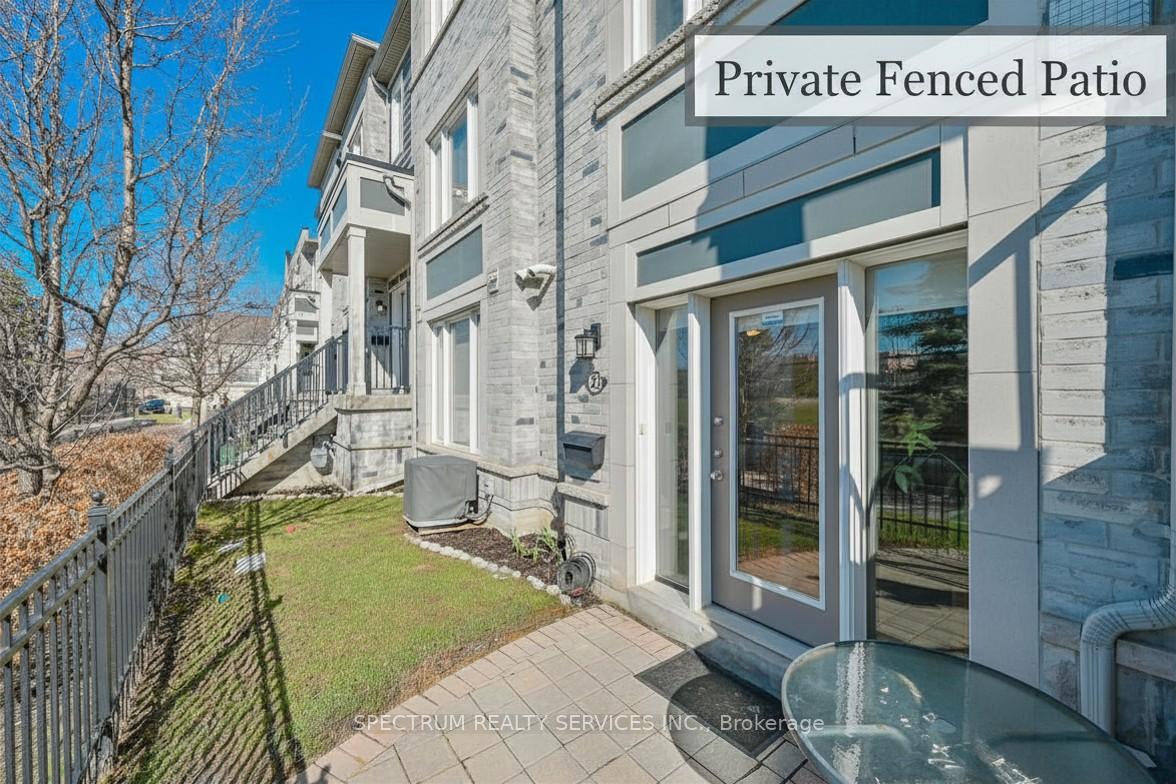 23 - 60 Fairwood Circle Brampton Ontario Canada Sale residential Lazlo Vavrovics Spectrum Realty Services Inc., Brokerage *