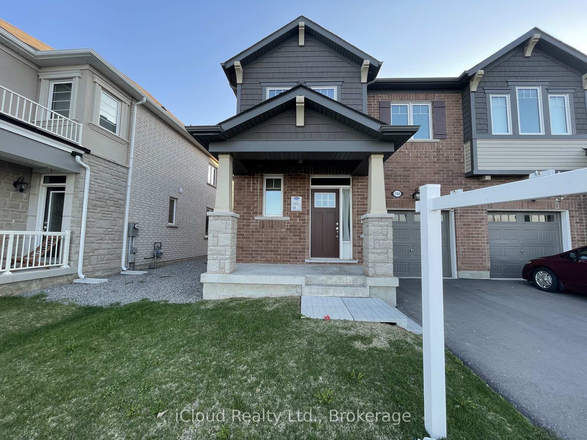 1360 Sycamore Gardens Milton Ontario Canada Rented residential Muhammad Khurram iCloud Realty Ltd. 