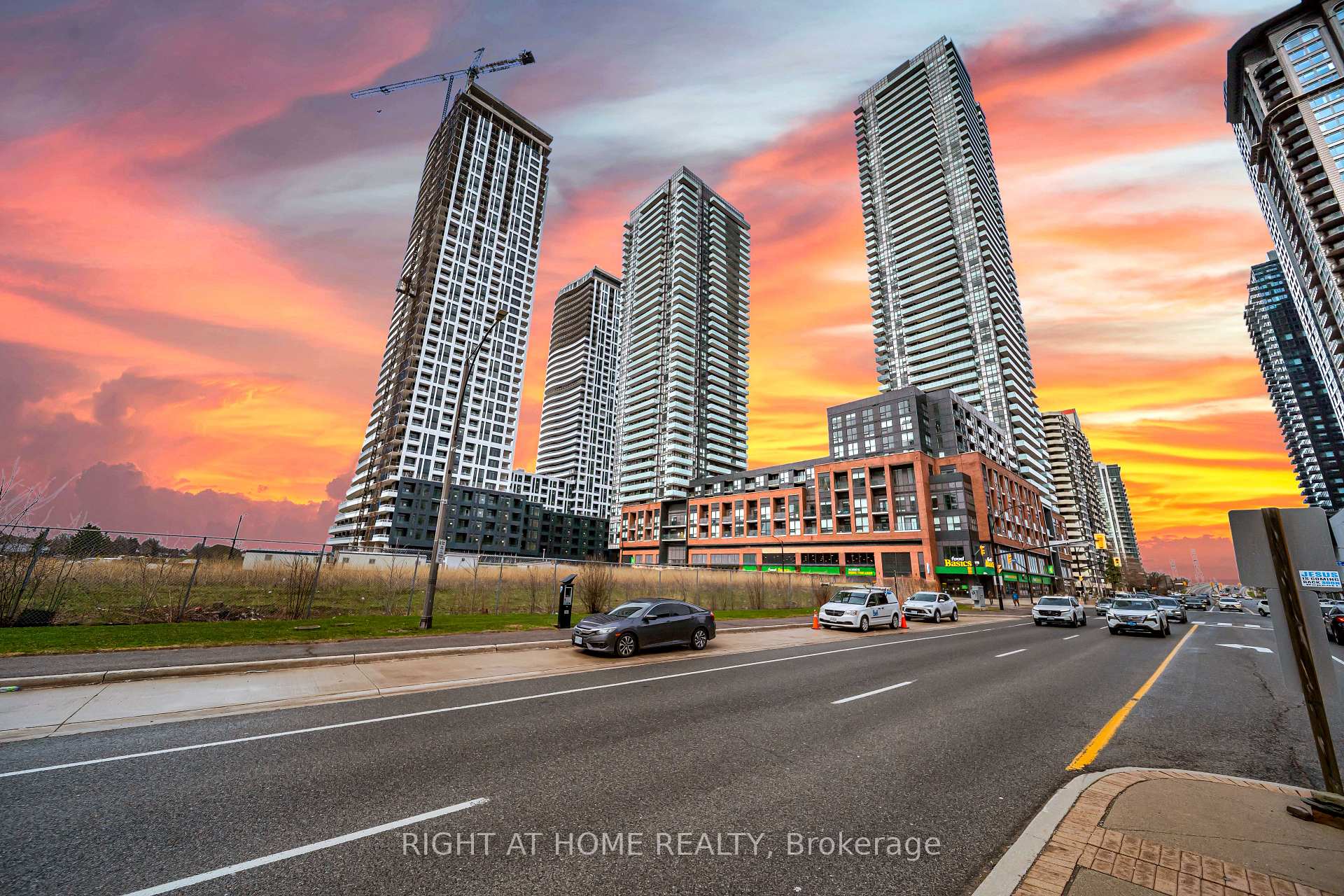 3504 - 4130 Parkside Village Drive Mississauga Ontario Canada Sale residential Travis Roy An Right at Home Realty, Brokerage*