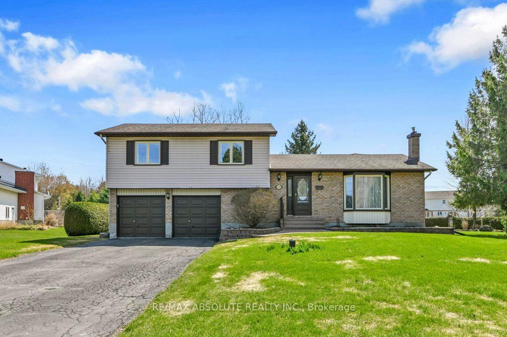 535 Gascon Street Russell Ontario Canada Sale residential Maureen Grady RE/MAX Absolute Realty Inc., Brokerage*