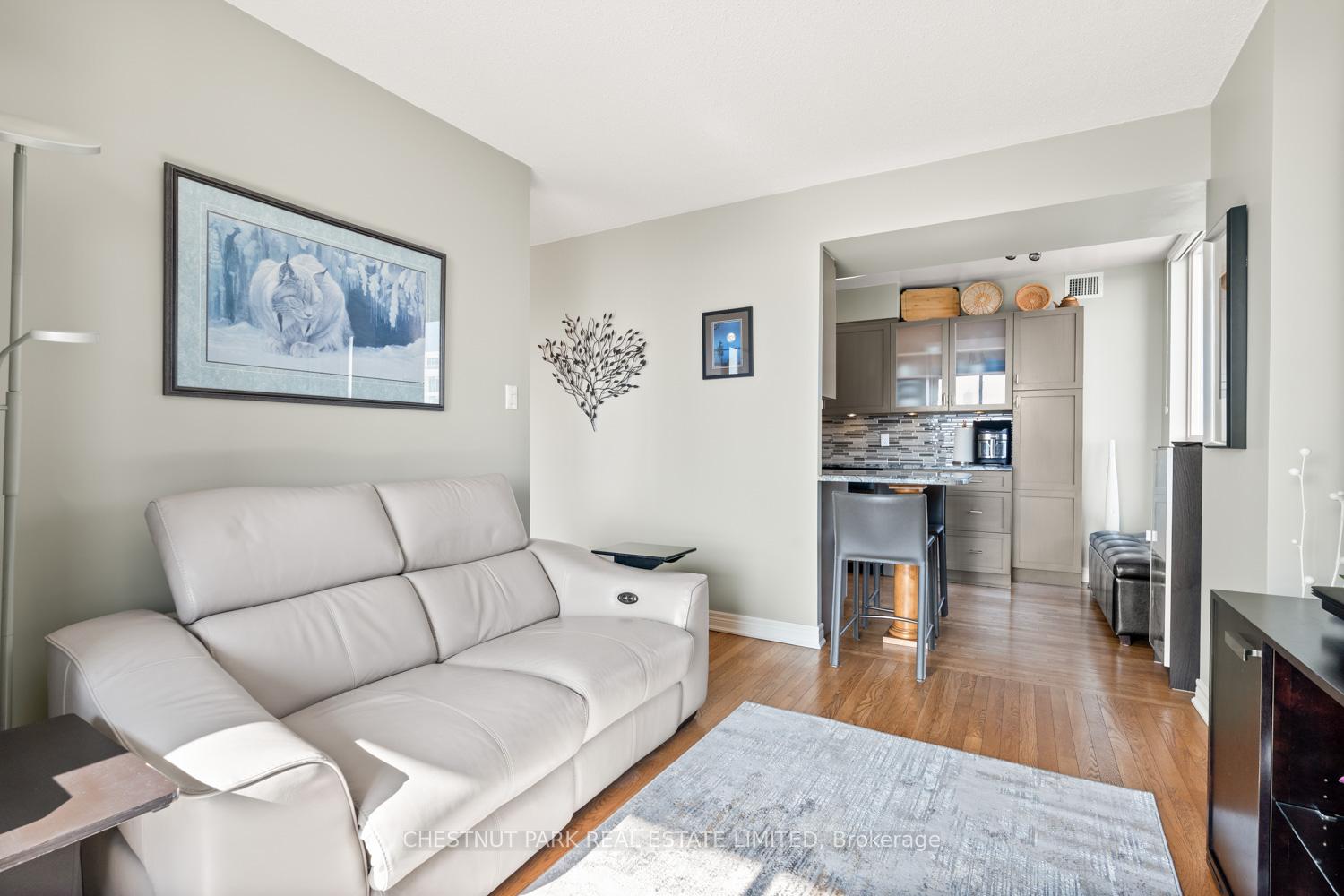 3 Bedroom Apartment/Flat's Image 11