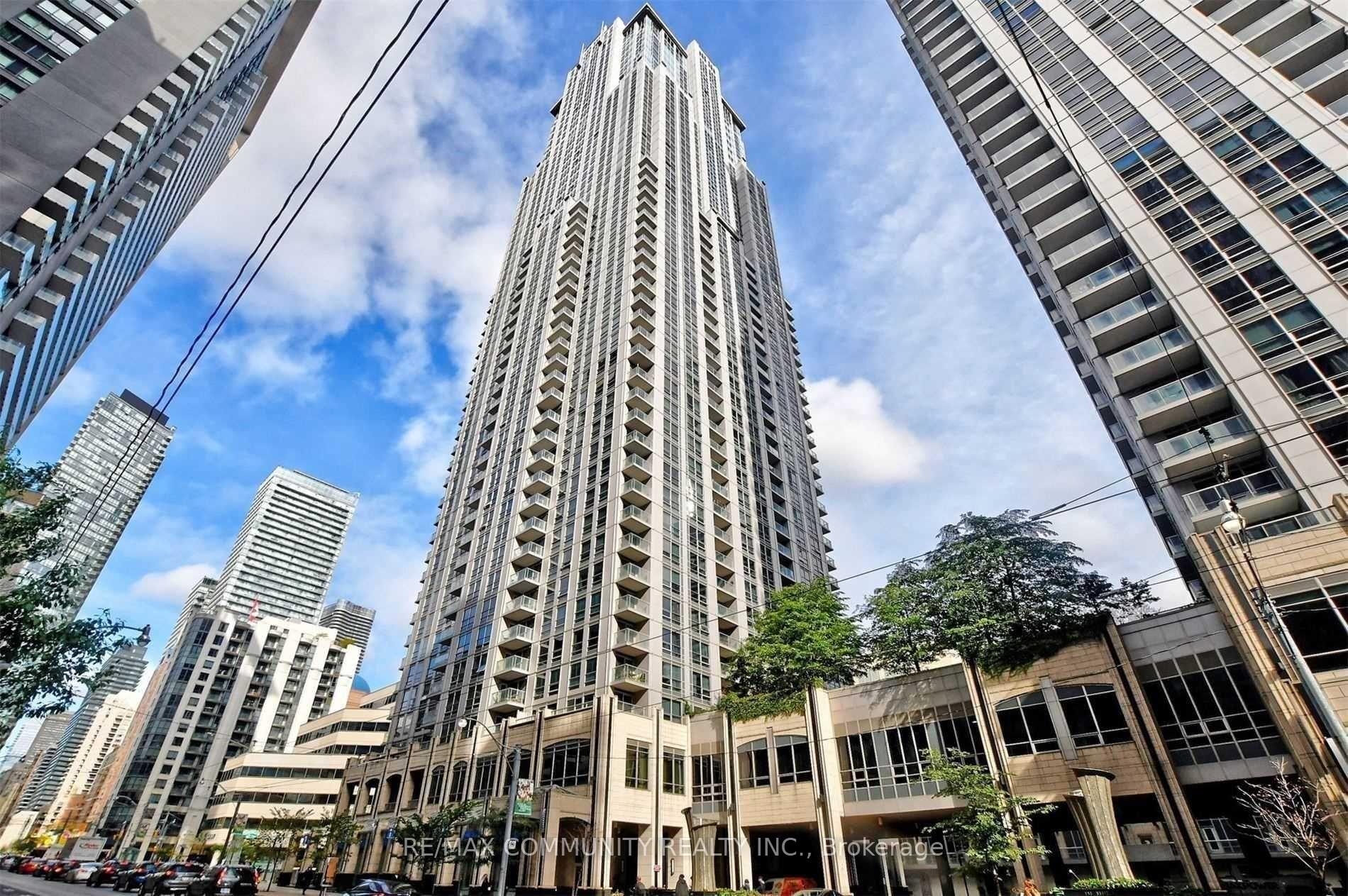 202 - 763 Bay Street Toronto Ontario Canada Rent residential Tharsh Kailayapillai RE/MAX COMMUNITY REALTY INC., Brokerage*