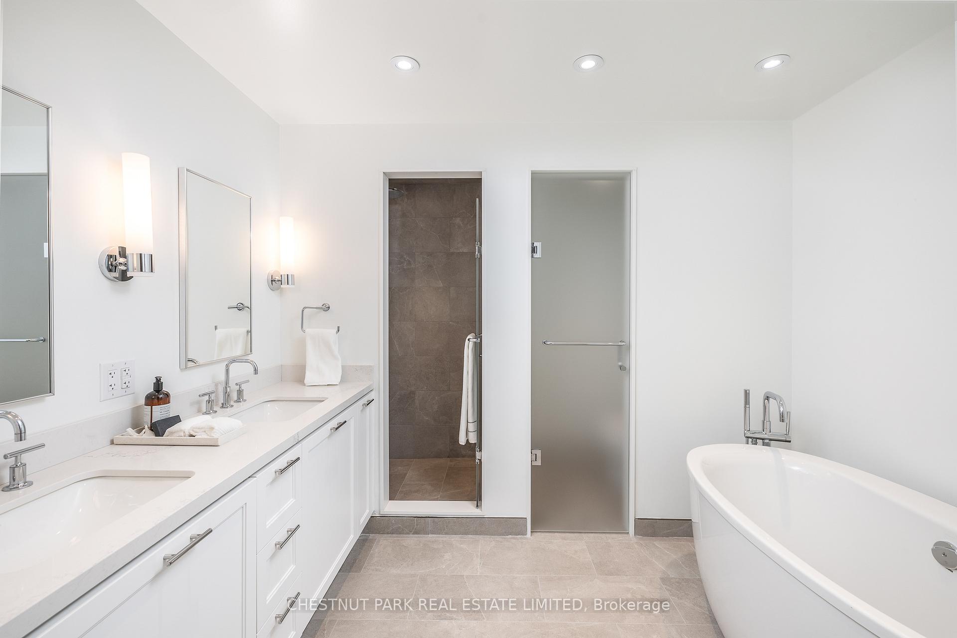 2 Bedroom Apartment/Flat's Image 8