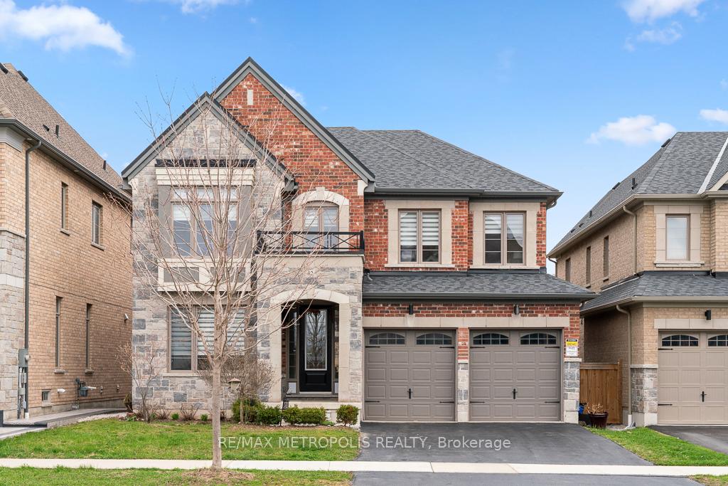 42 Blenheim Circle Whitby Ontario Canada Sale residential   RE/MAX Metropolis Realty Brokerage*