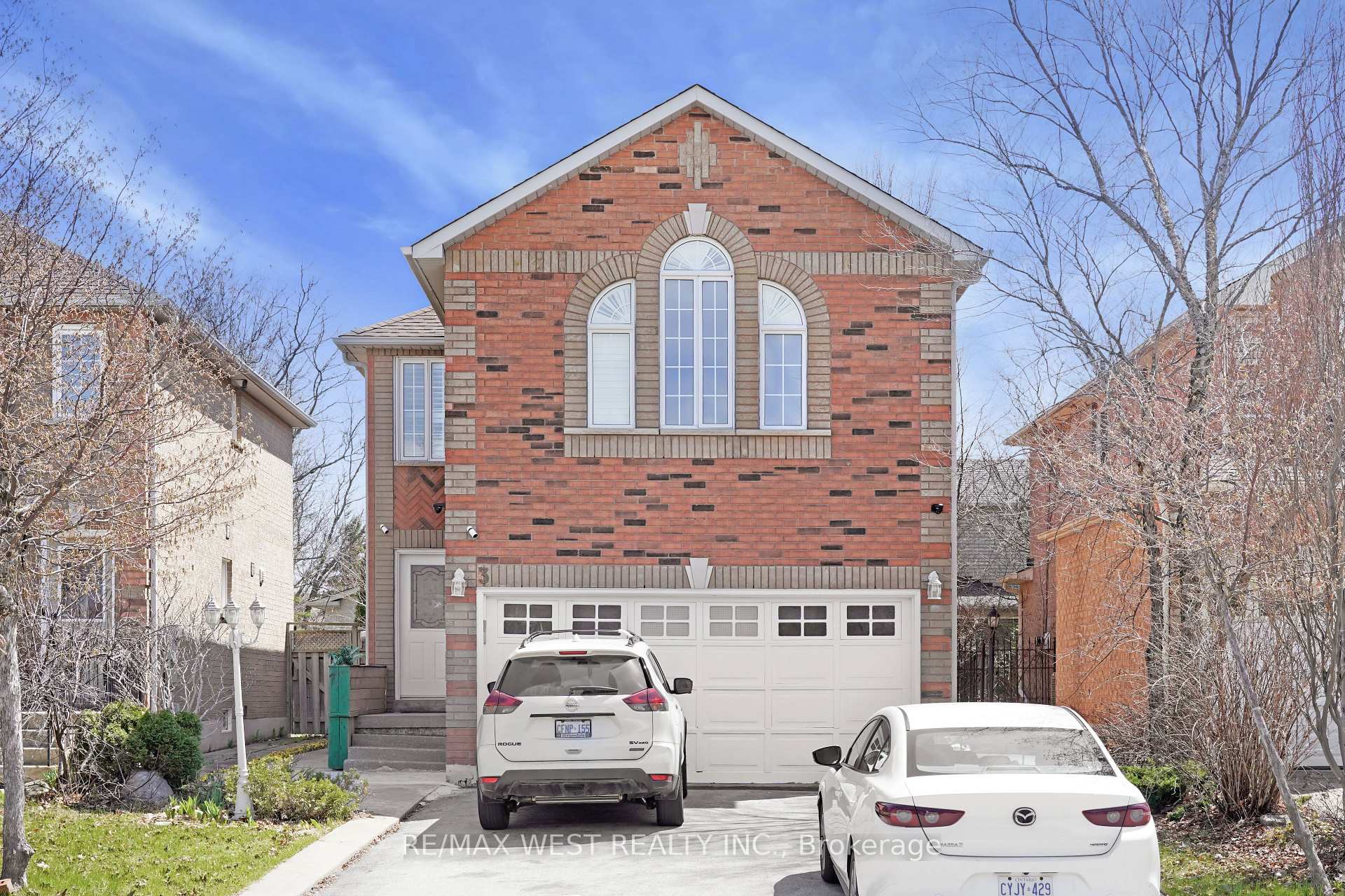 3 Amaryllis Avenue Richmond Hill Ontario Canada Sale residential Alizeh Shah Aslam RE/MAX West Realty Inc. Brokerage *
