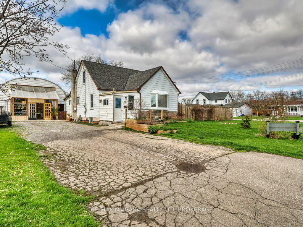 30 Erie Street Welland Ontario Canada Sale residential Kafayat Ayodele-Peters Right at Home Realty, Brokerage*