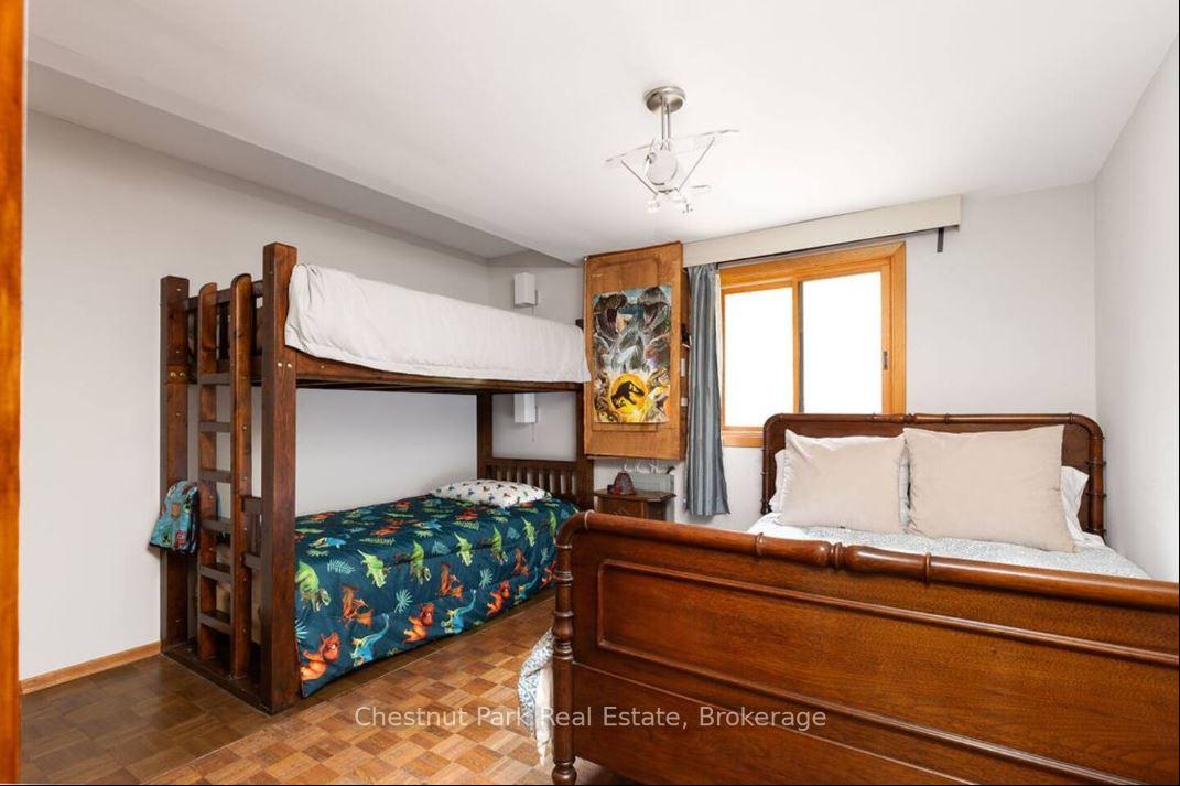 4 Bedroom Single Family Home/House's Image 10