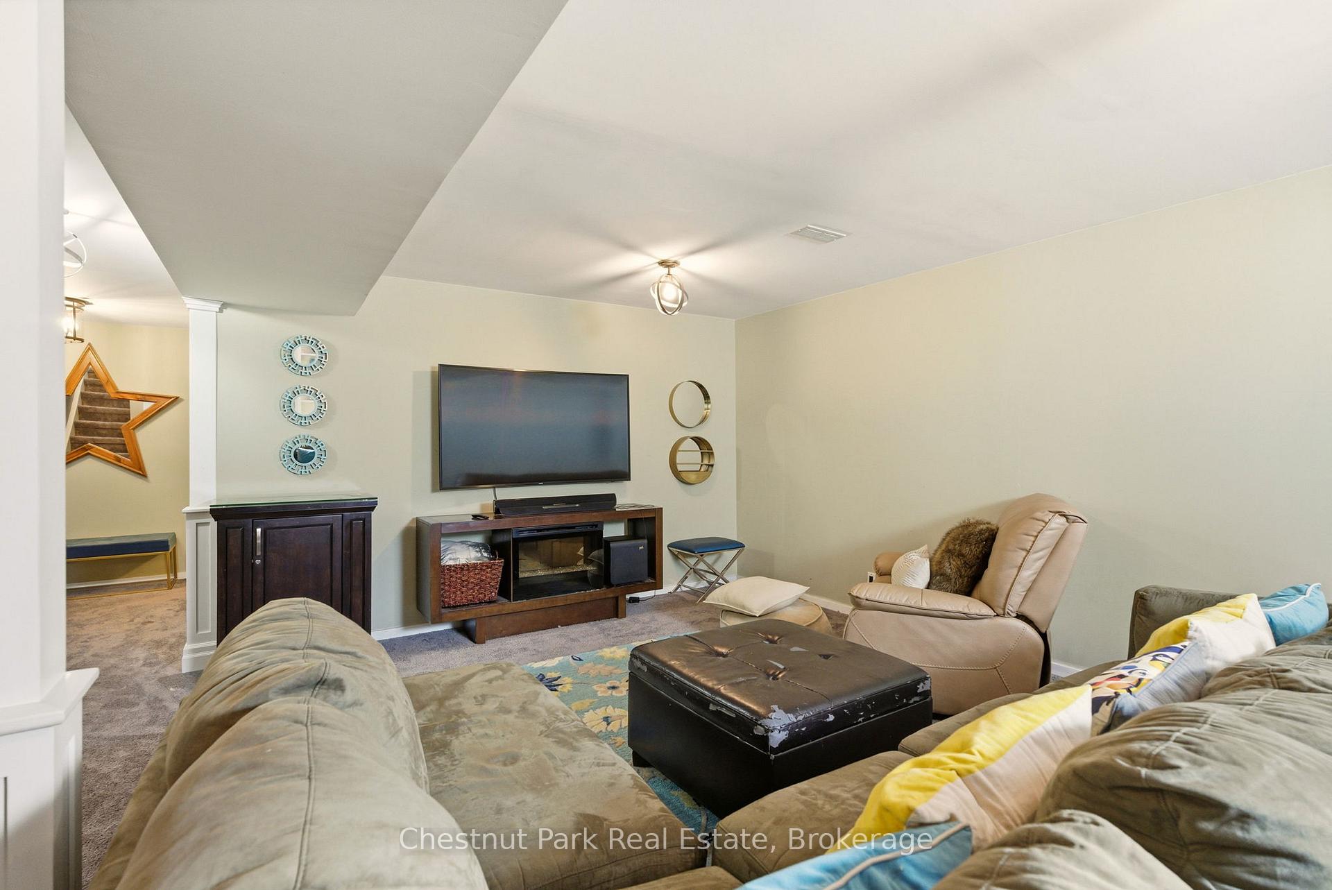 3 Bedroom Single Family Home/House's Image 34