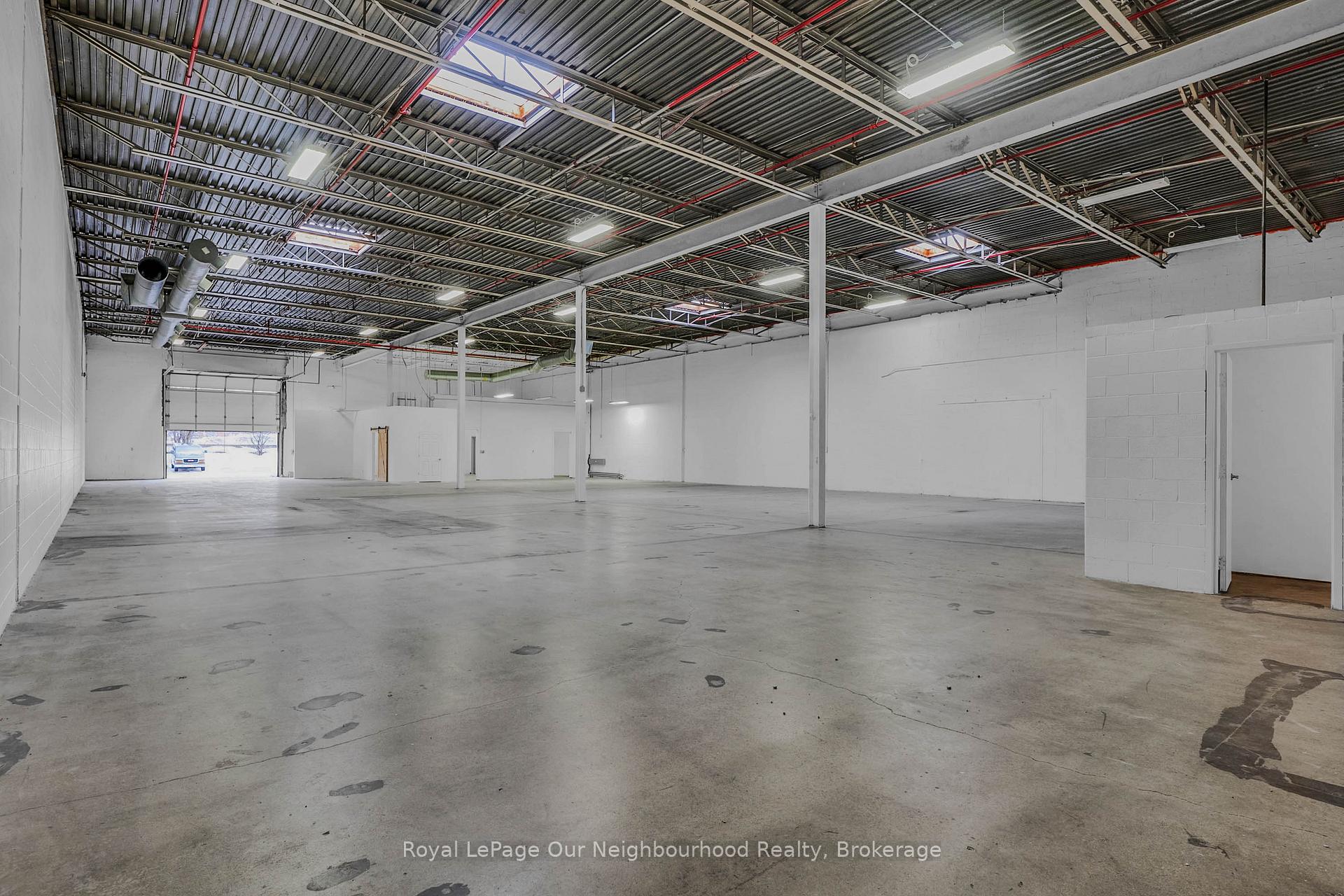132 - 100 Sunrise Avenue Toronto Ontario Canada Lease commercial Belle Jean Our Neighbourhood Realty Inc., Brokerage*