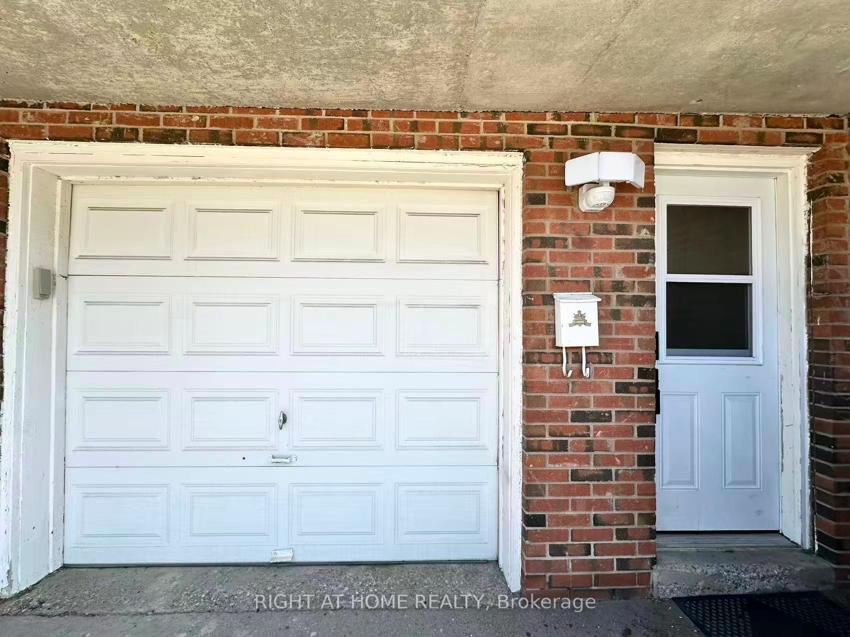 Lower - 4125 Bishopstoke Lane Mississauga Ontario Canada Rent residential Anita Mehra Right at Home Realty, Brokerage*