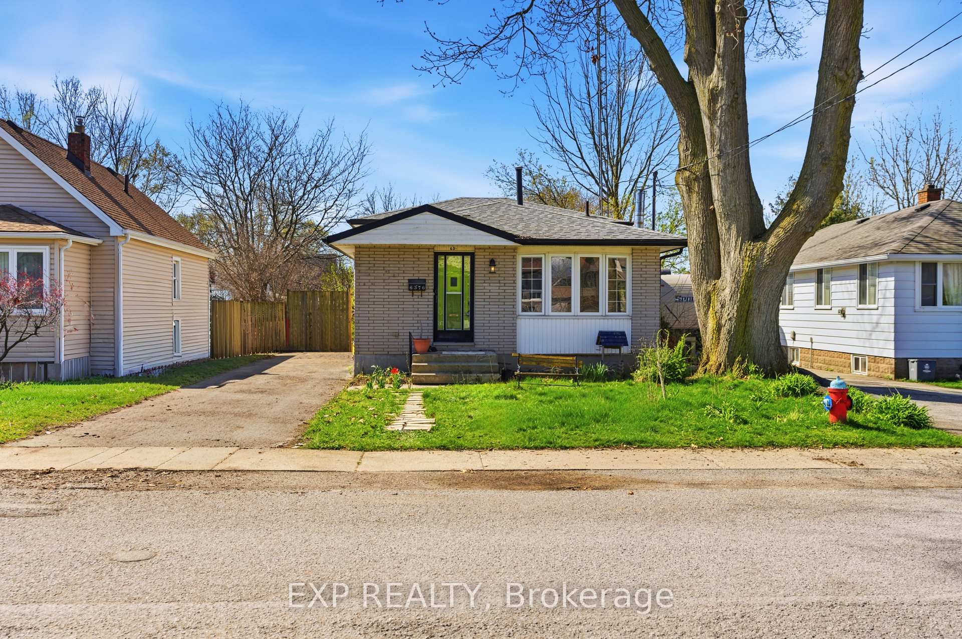 6376 Ash Street Niagara Falls Ontario Canada Sale residential Mukesh Tharwani eXp Realty, Brokerage*