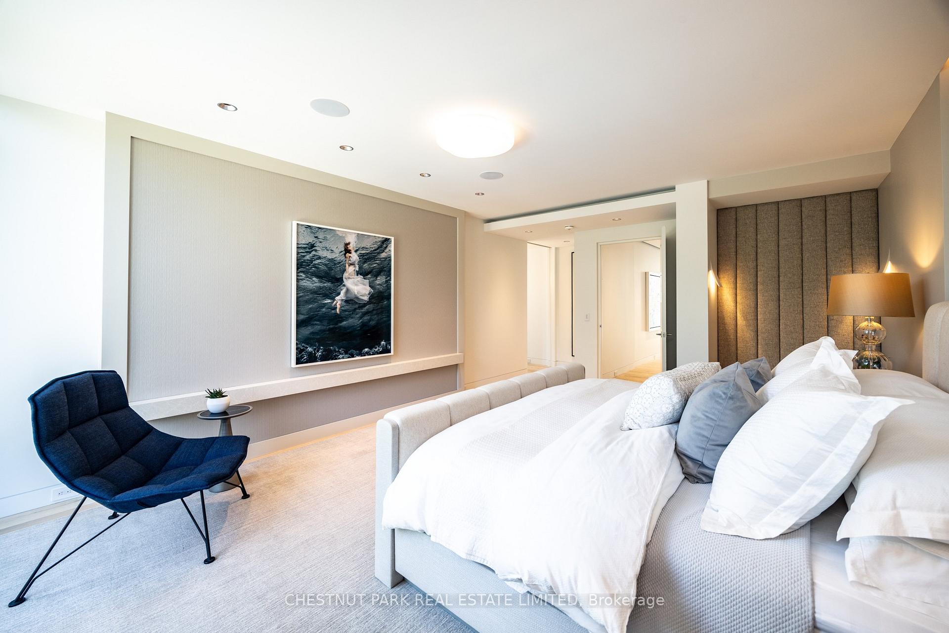 5 Bedroom Single Family Home/House's Image 23