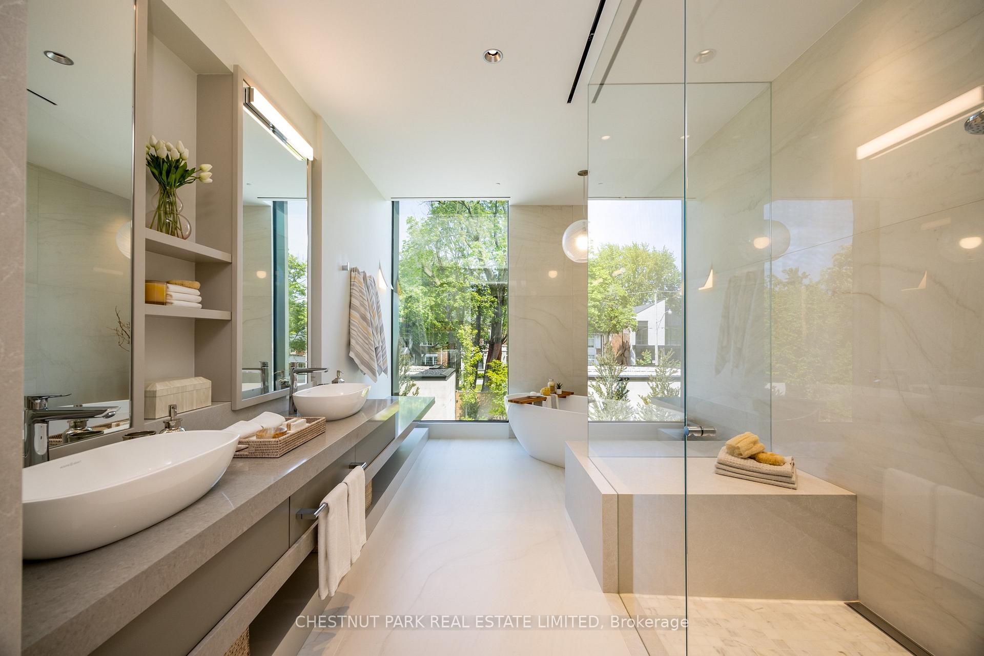 5 Bedroom Single Family Home/House's Image 24