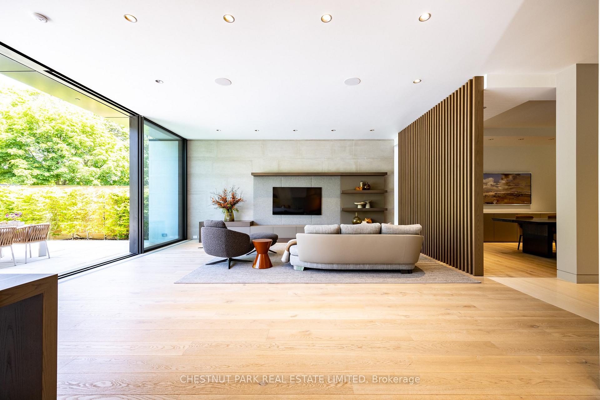 5 Bedroom Single Family Home/House's Image 16