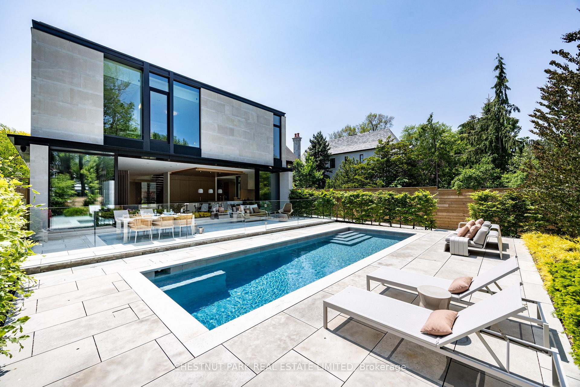 5 Bedroom Single Family Home/House's Image 41