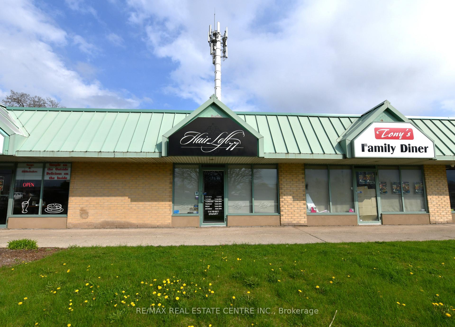 2 - 195 Franklin Boulevard Cambridge Ontario Canada Lease commercial Vik Mehmi RE/MAX Real Estate Centre Inc., Brokerage *
