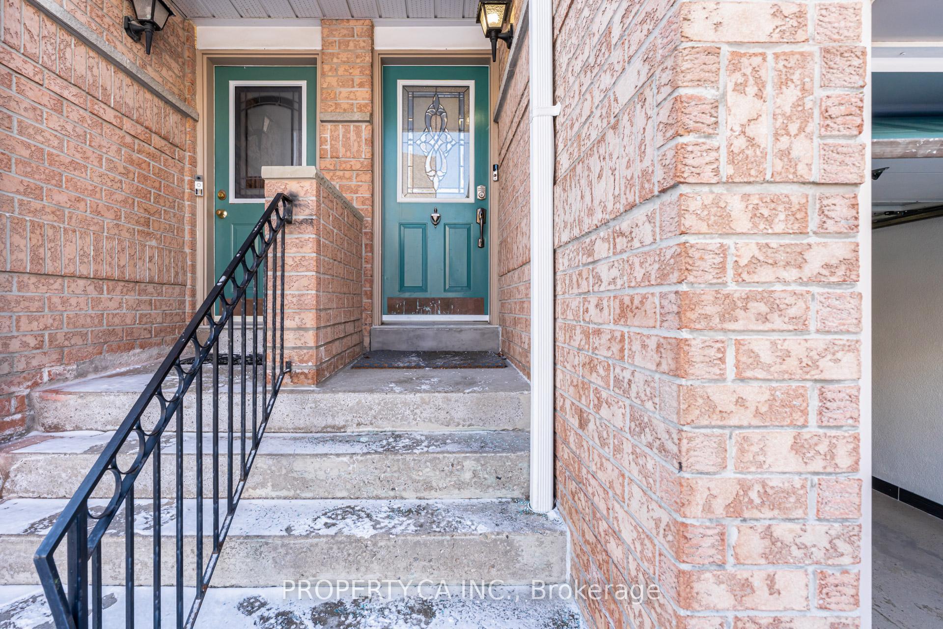 45 - 1050 Bristol Road W Mississauga Ontario Canada Sale residential David Mosley Forest Hill Real Estate Inc., Brokerage *