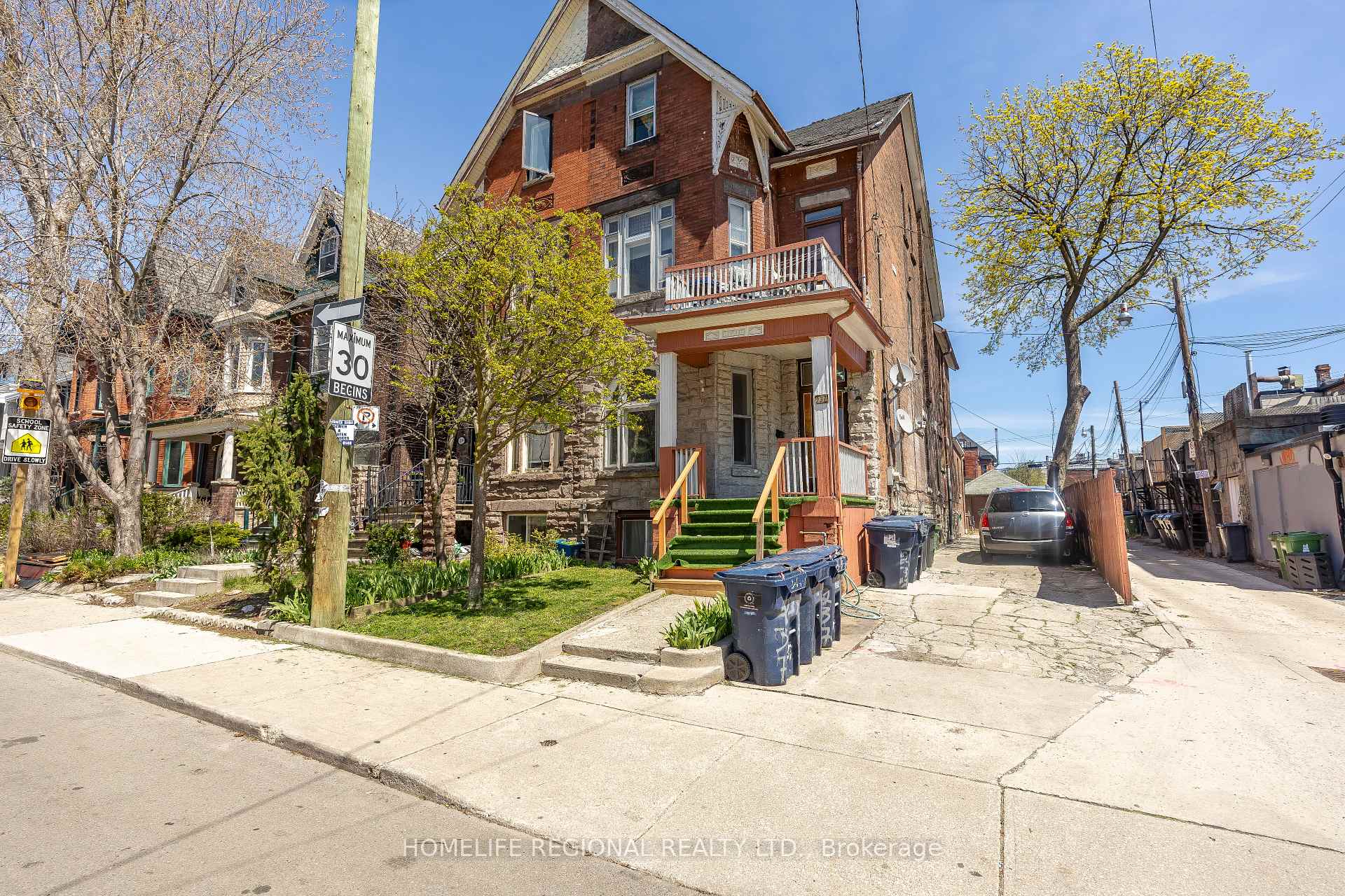 237 Roxton Road Toronto Ontario Canada Sale residential Charles D. Ferreira HomeLife Regional Realty Ltd., Brokerage