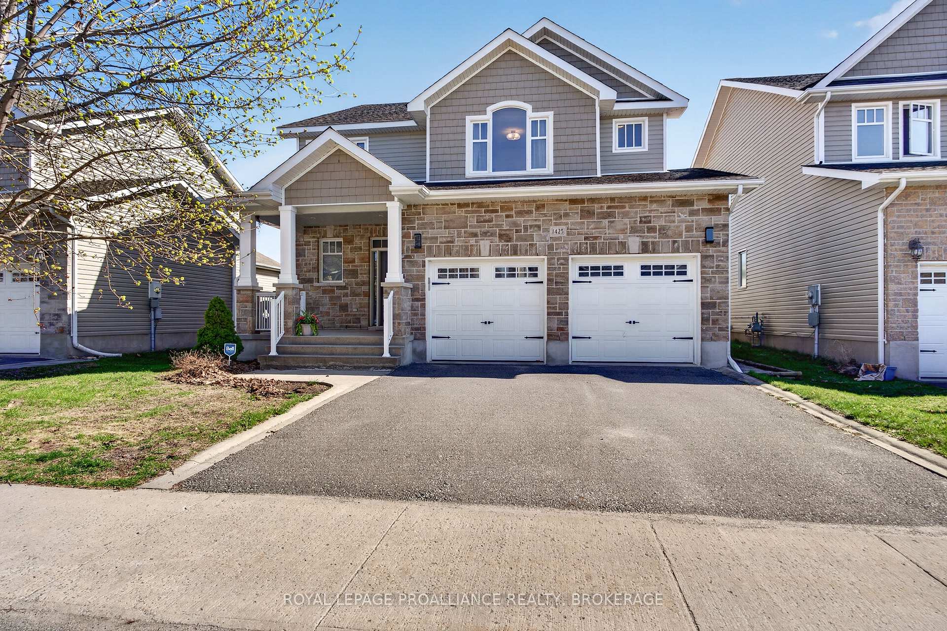 1425 Evergreen Drive Kingston Ontario Canada Sale residential Team Tallen Royal LePage Proalliance Realty, Brokerage