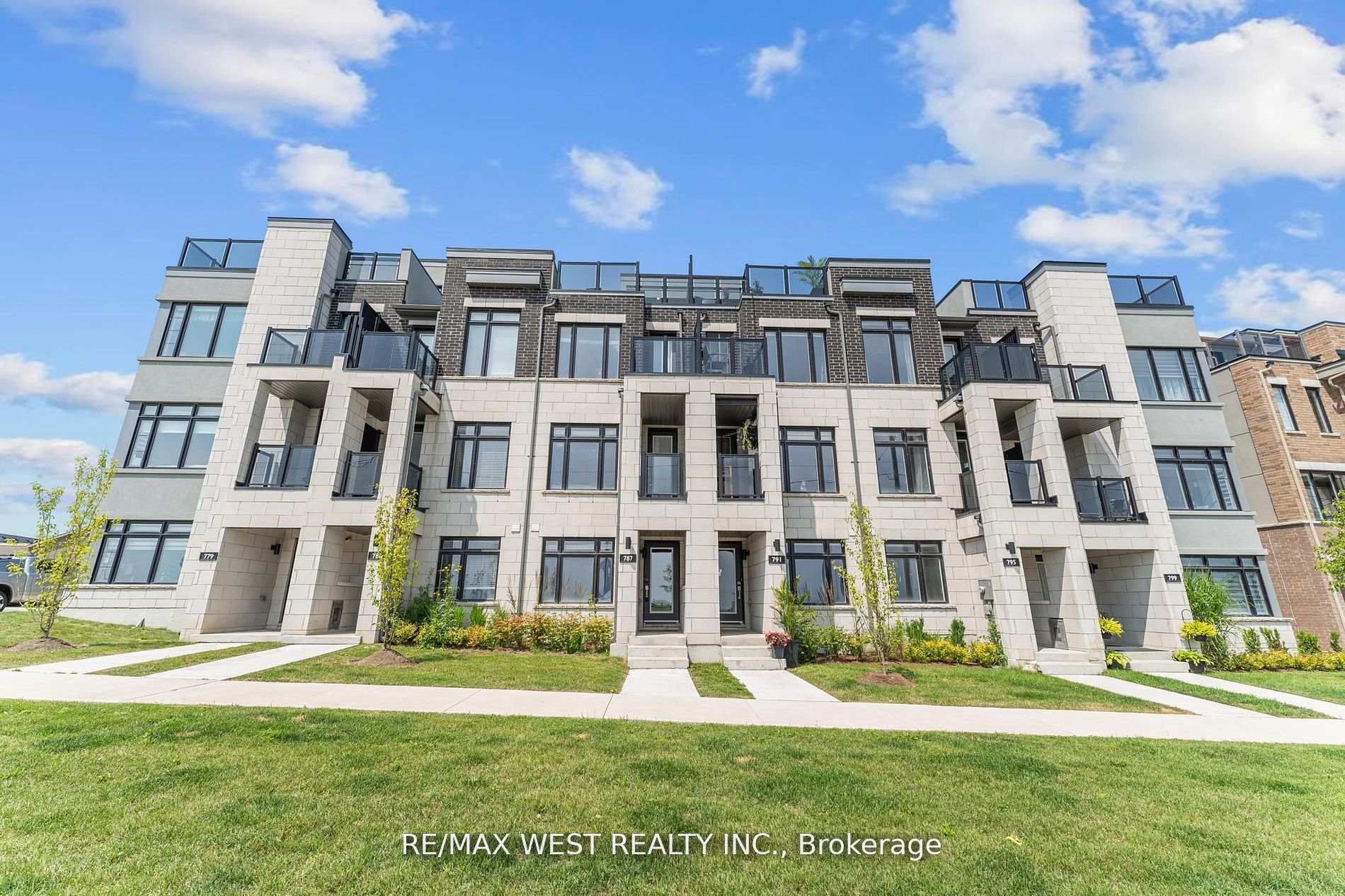 787 Port Darlington Road Clarington Ontario Canada Sale residential ALEX RYON RE/MAX West Realty Inc., Brokerage *