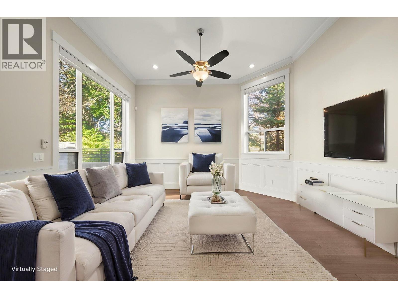 7028 BROADWAY Burnaby British Columbia Canada Sale residential Veronica Titchmarsh eXp Realty, Brokerage*