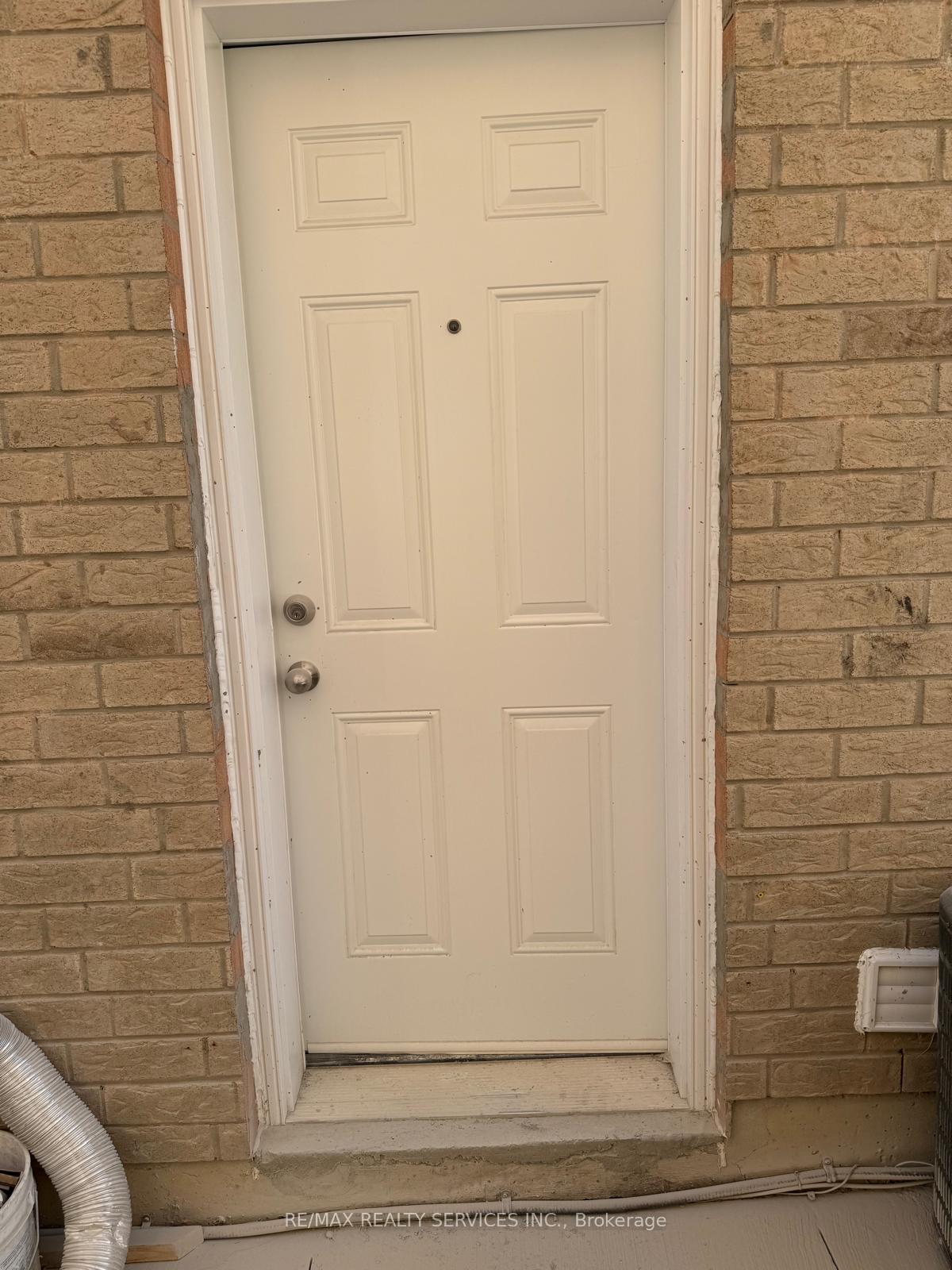 Basement - 42 Cadillac Crescent S Brampton Ontario Canada Rent residential Gurmukh Gill RE/MAX Realty Services Inc., Brokerage*