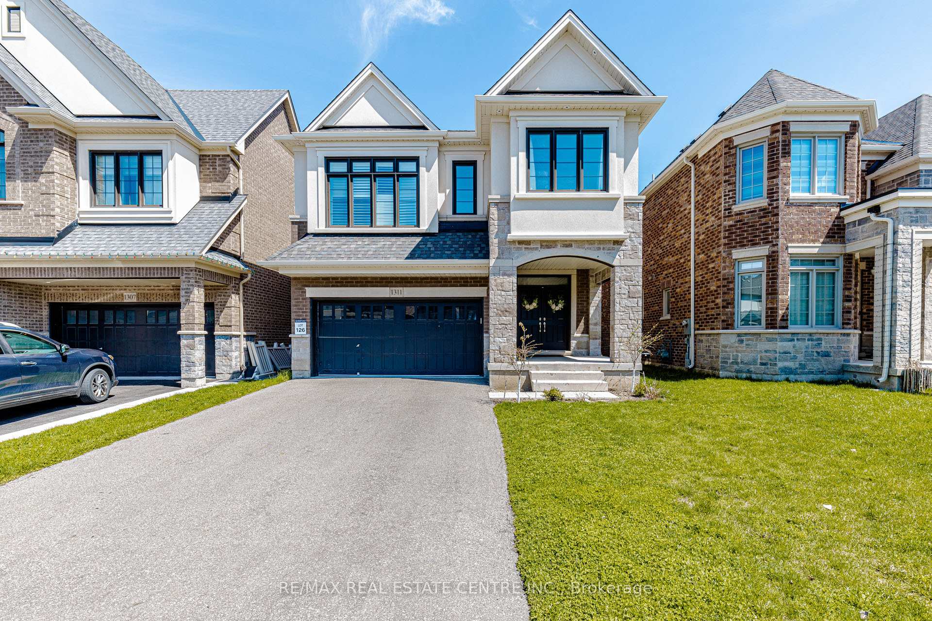 1311 Britton Crescent Milton Ontario Canada Sale residential A. Q. Mufti RE/MAX Real Estate Centre Inc., Brokerage*