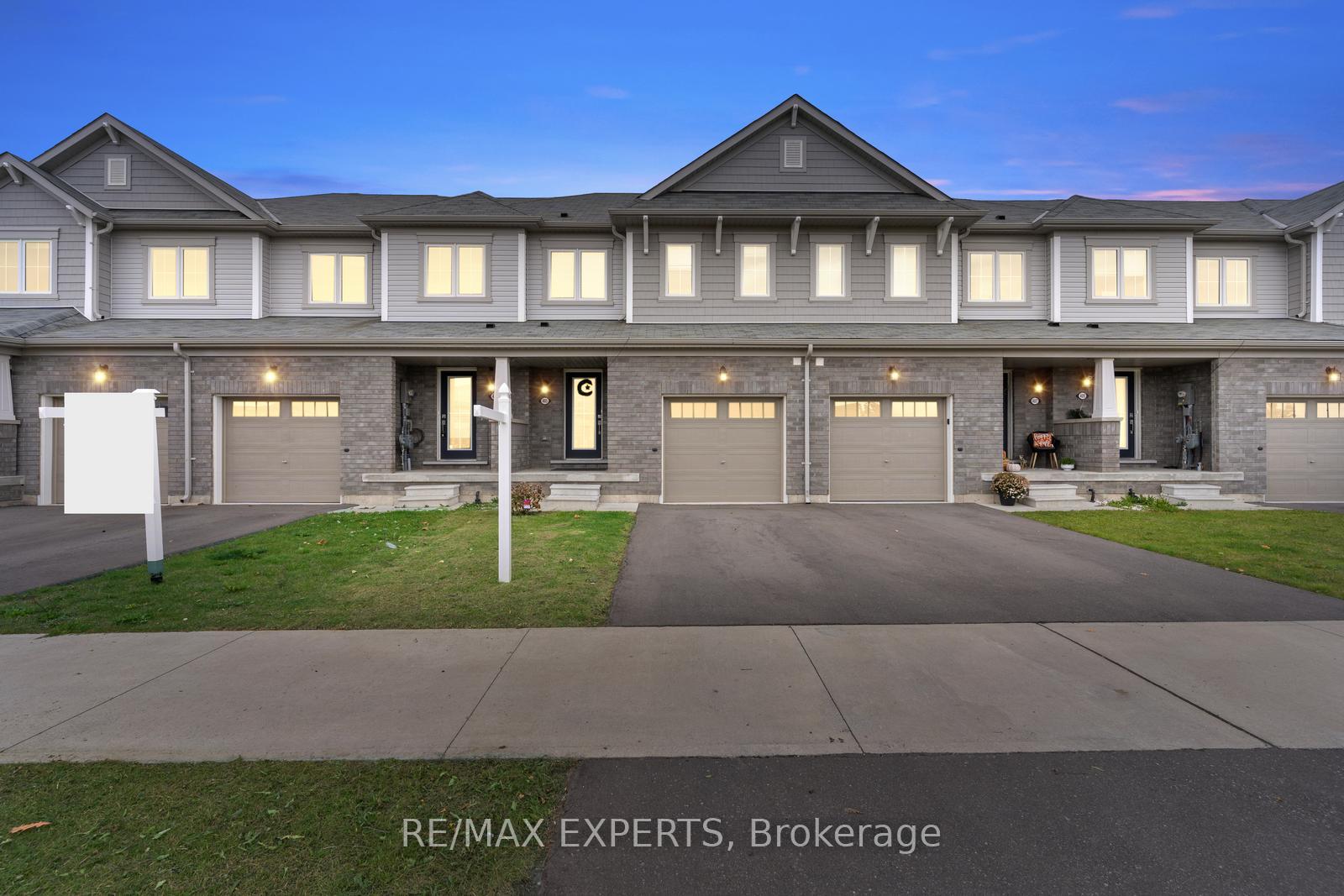 405 Pumpkin Pass S Hamilton Ontario Canada Sale residential Danish Homes The Premium  Home Selling System Keller WIlliams Legacies Realty Brokerage