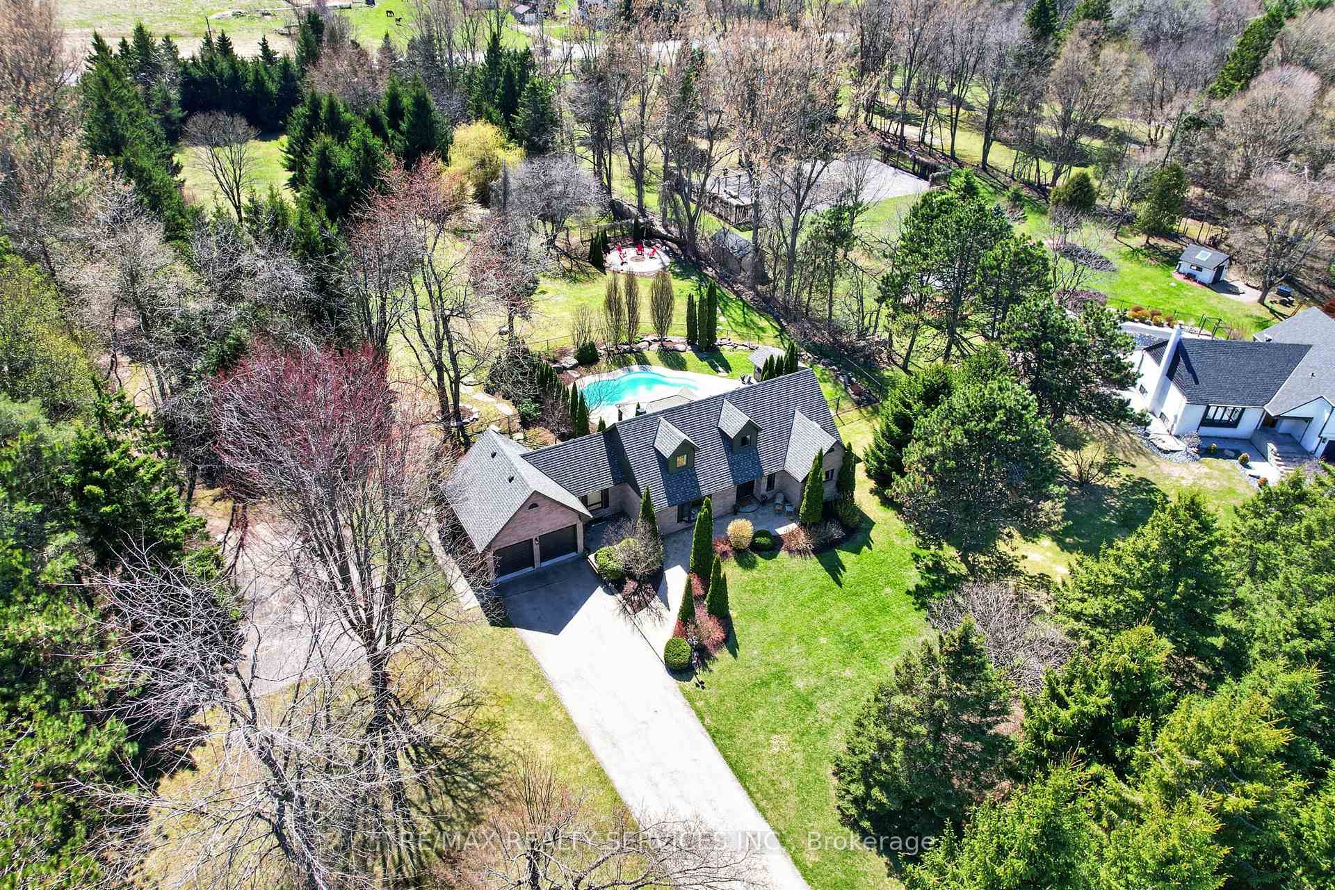 12 Glenn Court Caledon Ontario Canada Sale residential Paul Cheema RE/MAX Realty Services Inc., Brokerage*