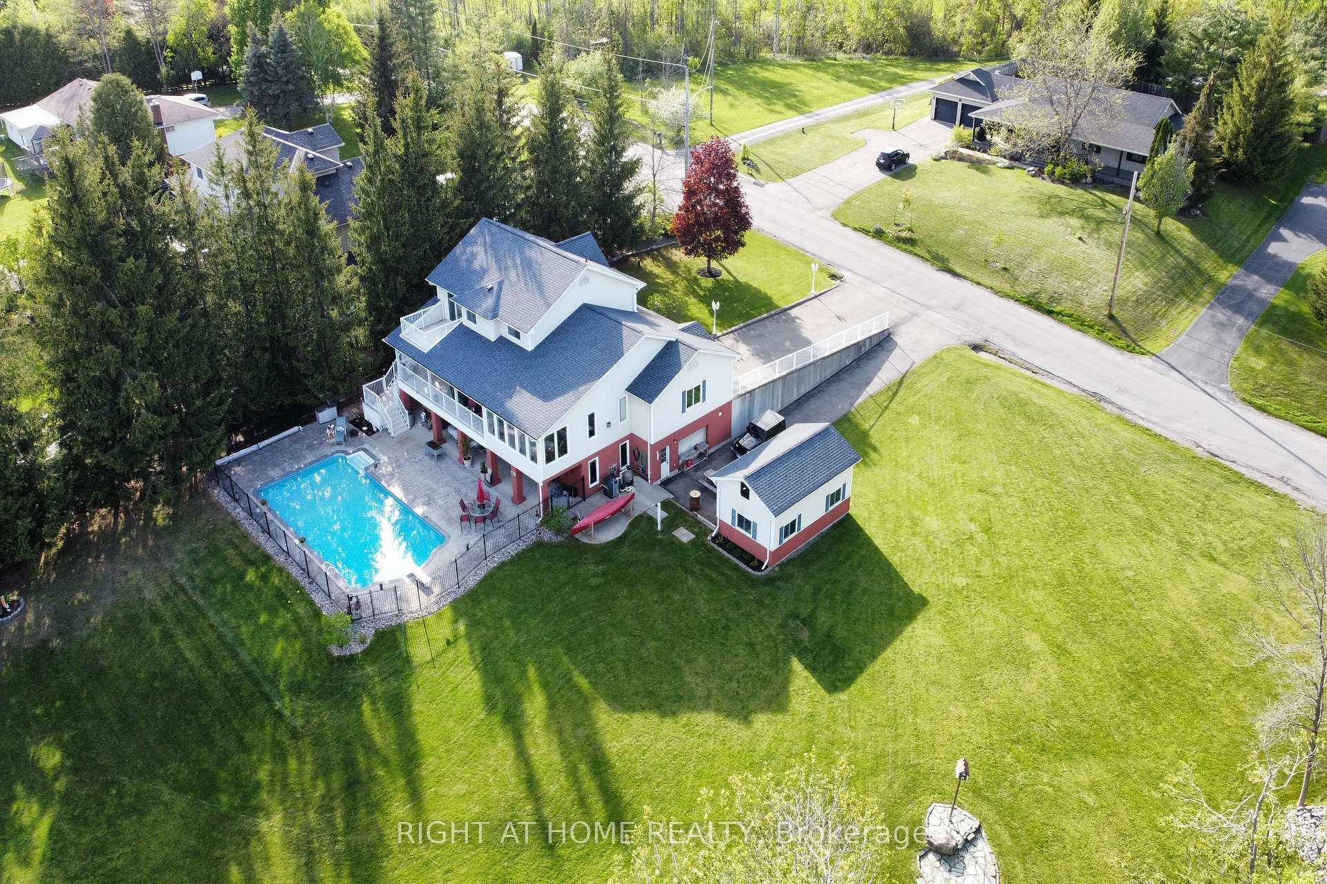 599 Maniece Avenue Peterborough Ontario Canada Sale residential Amin Khorassanizadeh Right at Home Realty, Brokerage*
