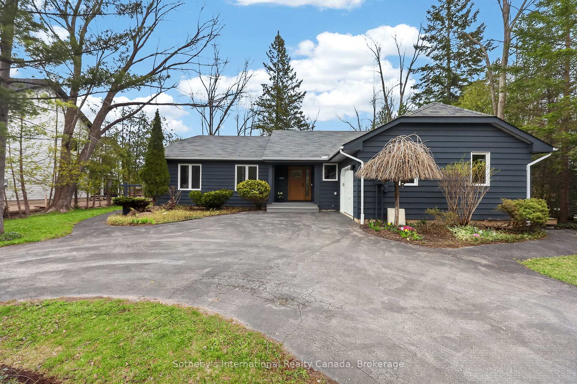111 Patricia Drive Blue Mountains Ontario Canada Sale residential   The Picot Team - Chestnut Park Real Estate Brokerage