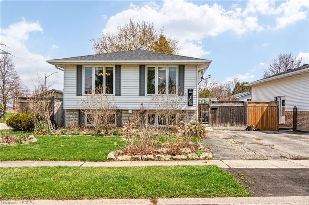 1 Osijek Crescent Brantford Ontario Canada Sale residential   Coldwell Banker Homefront Realty