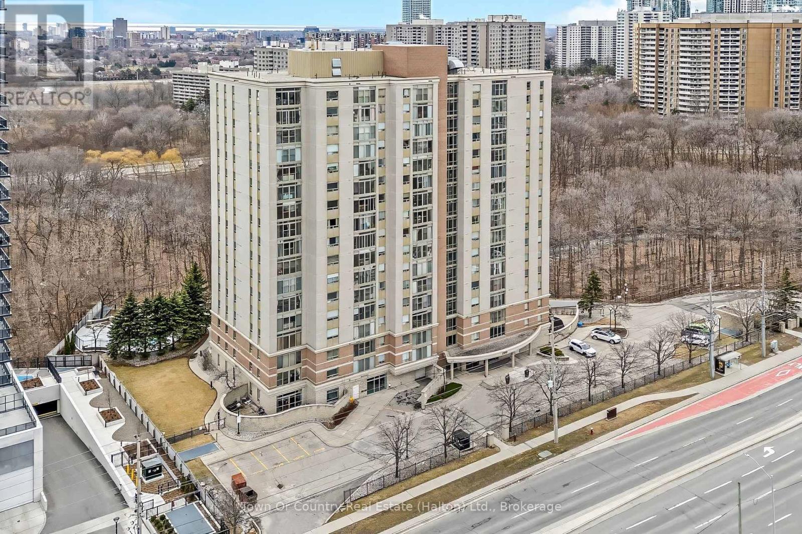 1309 - 200 Burnhamthorpe Road E Mississauga Ontario Canada Rent residential   TOWN OR COUNTRY REAL ESTATE (HALTON) LTD. Brokerage*