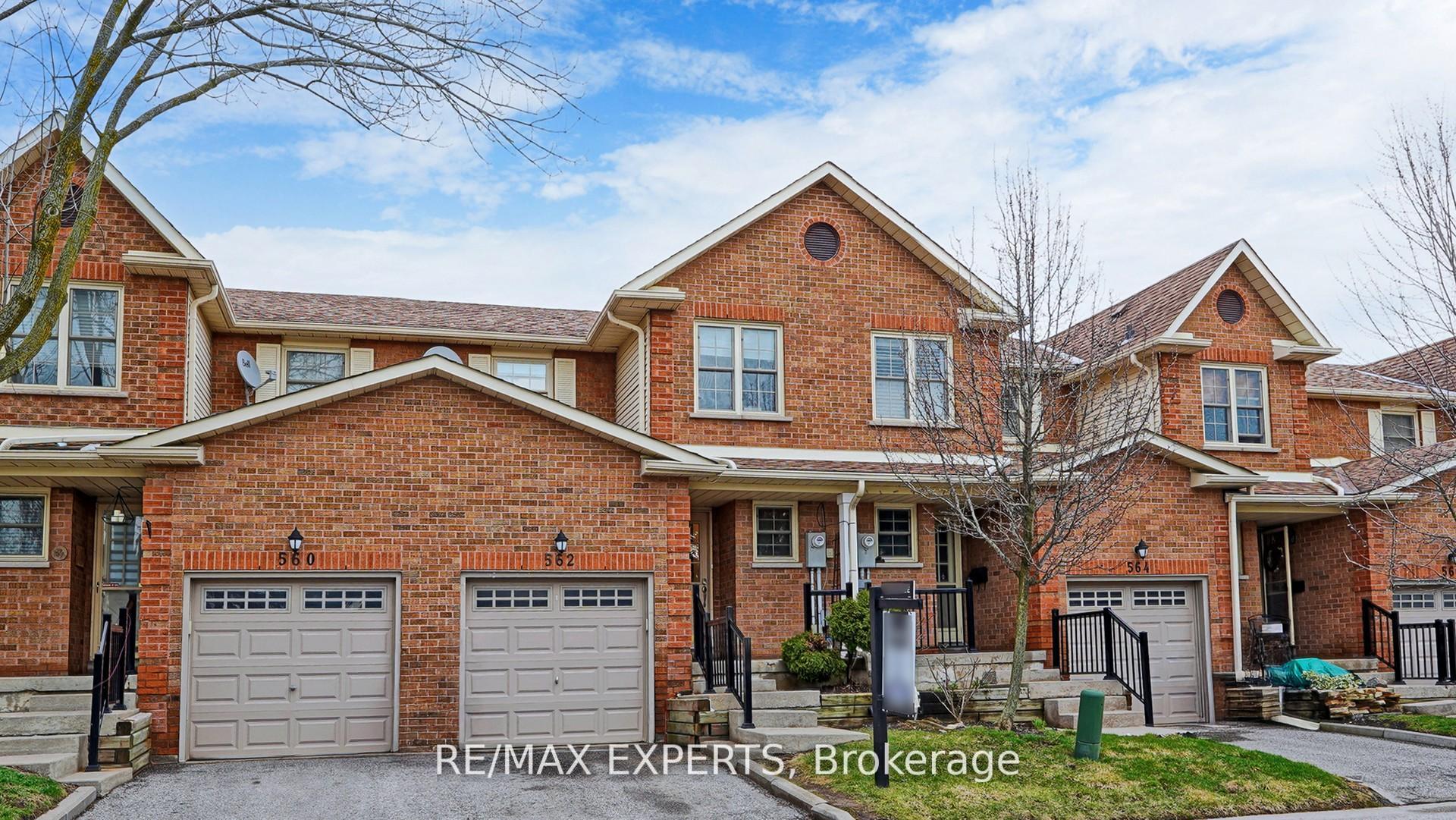 562 Tara Hill Circle Aurora Ontario Canada Sale residential Francesco De Dominicis Re/Max Experts, Brokerage*