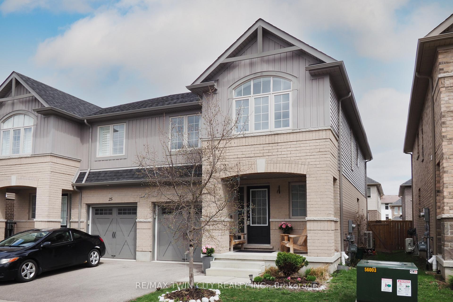 27 GLEASON Crescent Kitchener Ontario Canada Sale residential Lidia Miu RE/MAX Twin City Realty Inc., Brokerage*