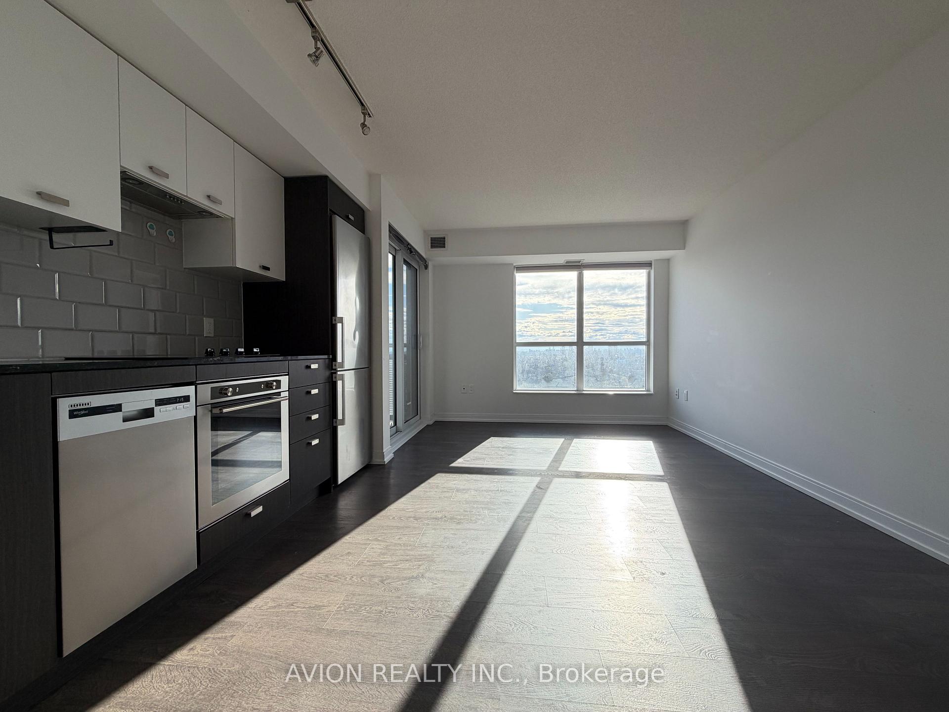 2722 - 275 Village Green Square Toronto Ontario Canada Rent residential Leon Schaumer HomeLife/Cimerman Real Estate Ltd., Brokerage*