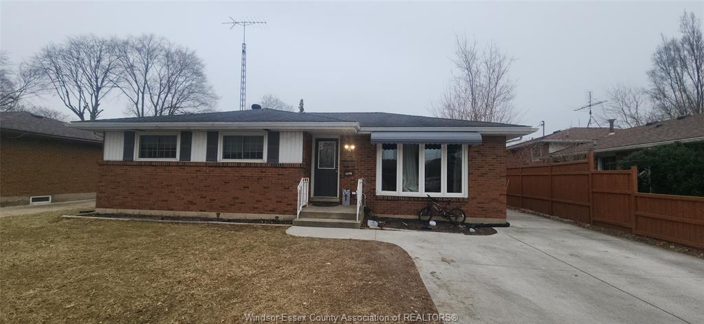 3970 LENNON Court Windsor Ontario Canada Sale residential   HomeLife Gold Star Realty Inc., Brokerage
