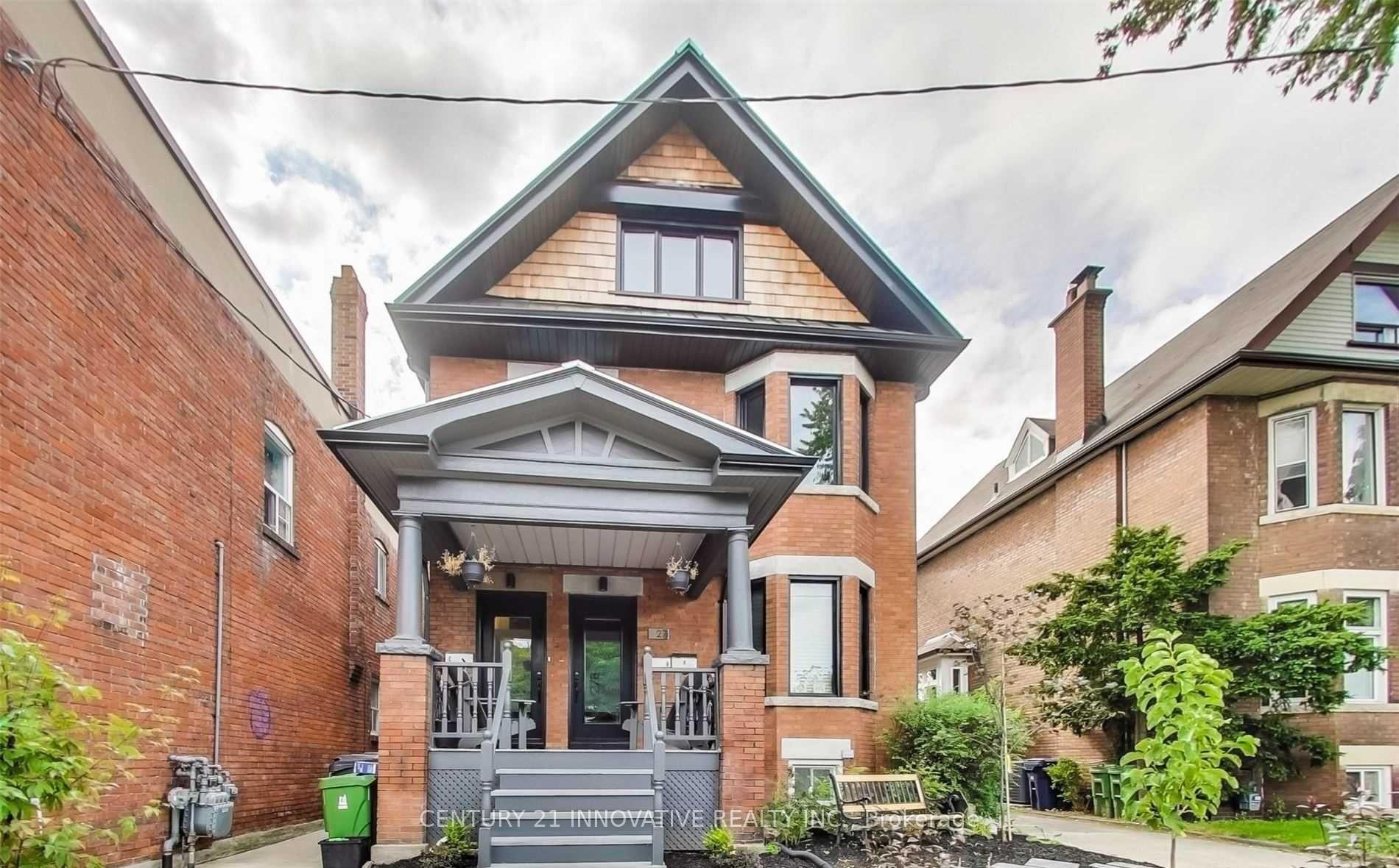 C (Upper) - 27 St Johns Road Toronto Ontario Canada Rent residential Richard Alfred Century 21 Innovative Realty Inc., Brokerage *