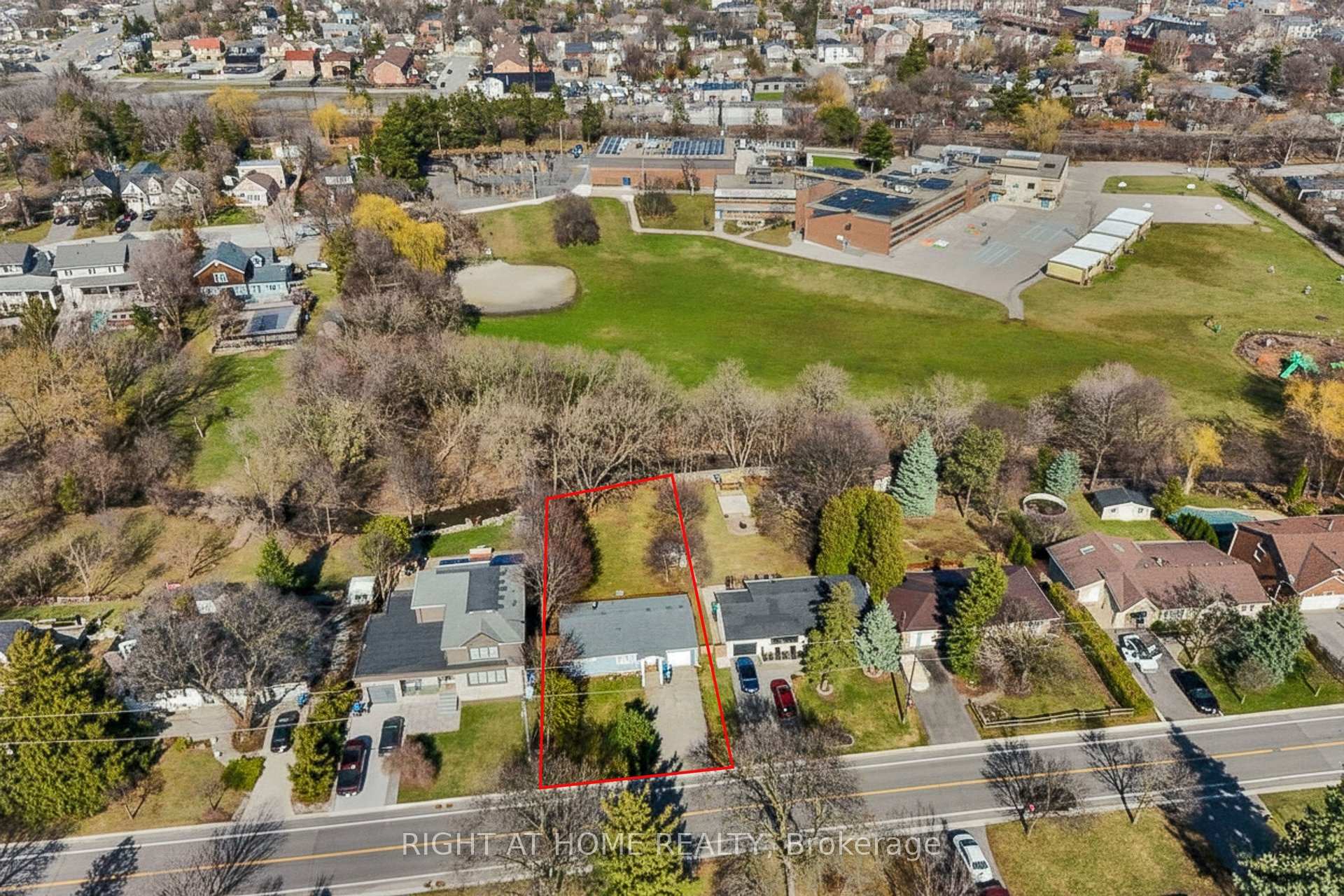 15 Pioneer Drive Mississauga Ontario Canada Sale residential Nadia Cawley Right at Home Realty, Brokerage*